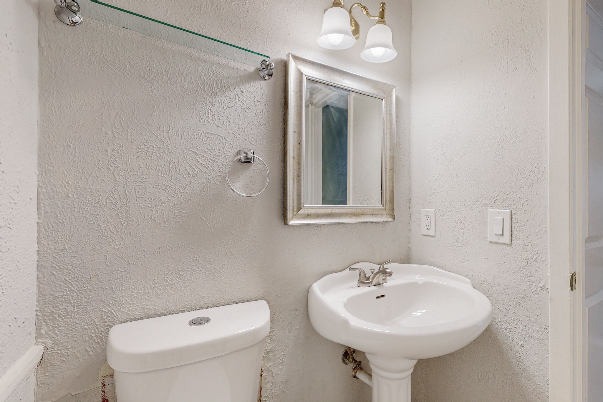 13818 Methuen Green Lane