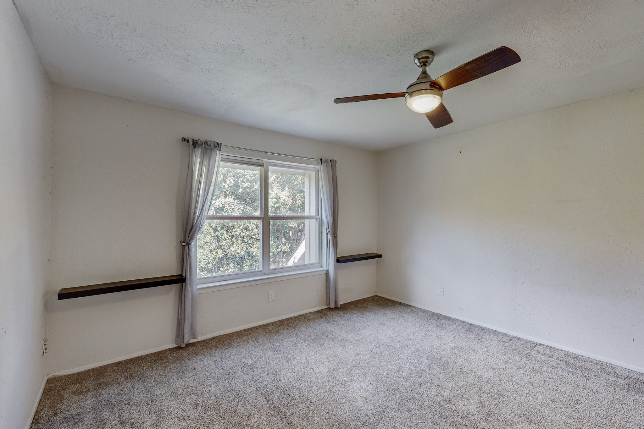 13818 Methuen Green Lane