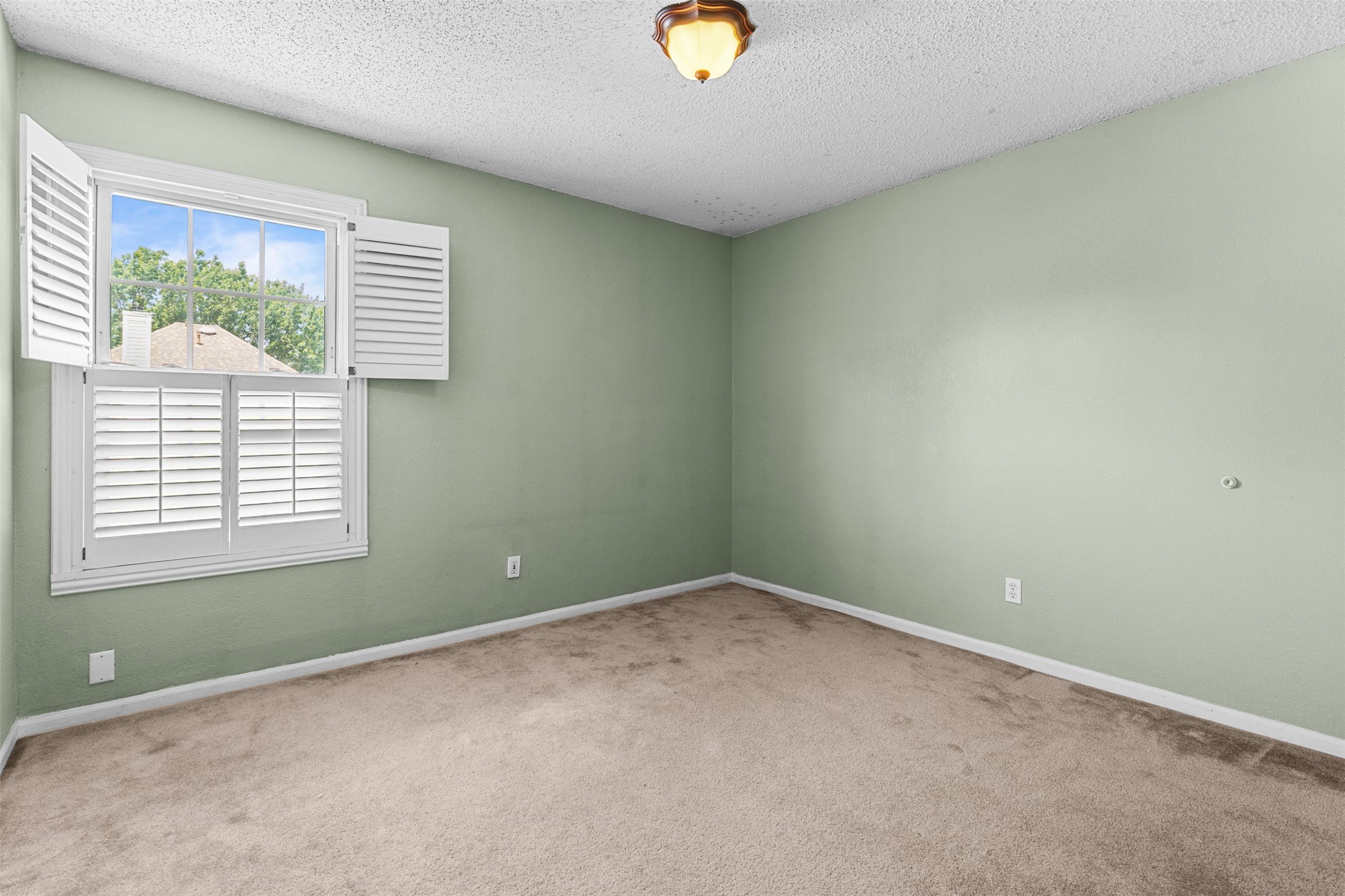 2050 Vista Drive