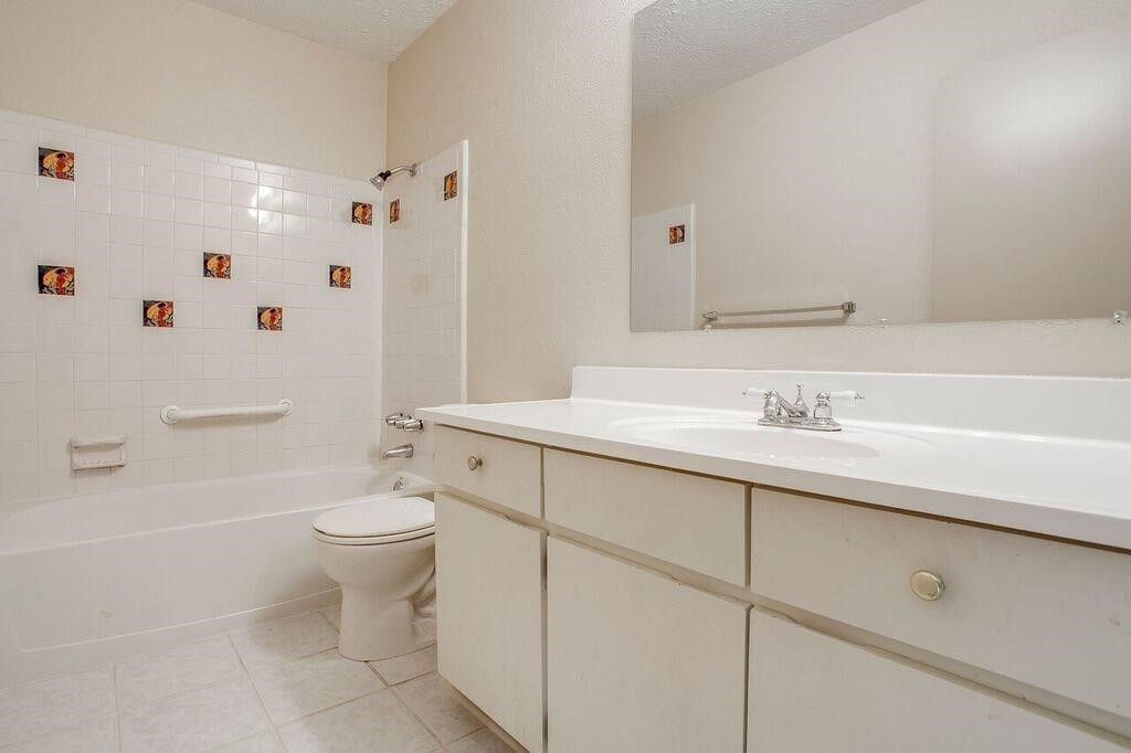 1723 Windchime Drive