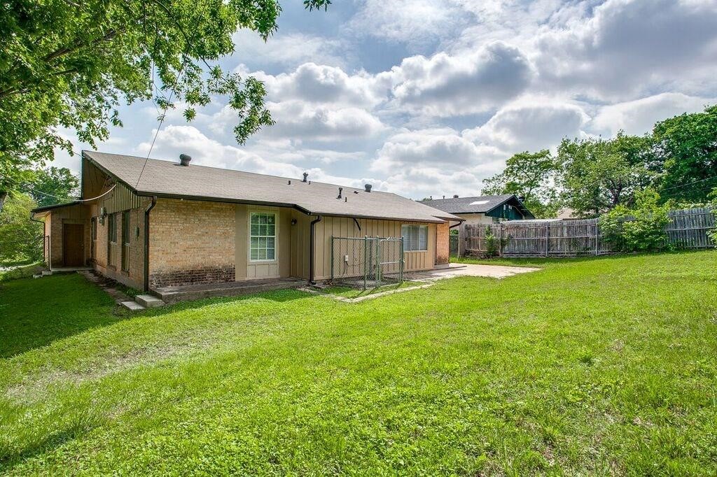 1723 Windchime Drive