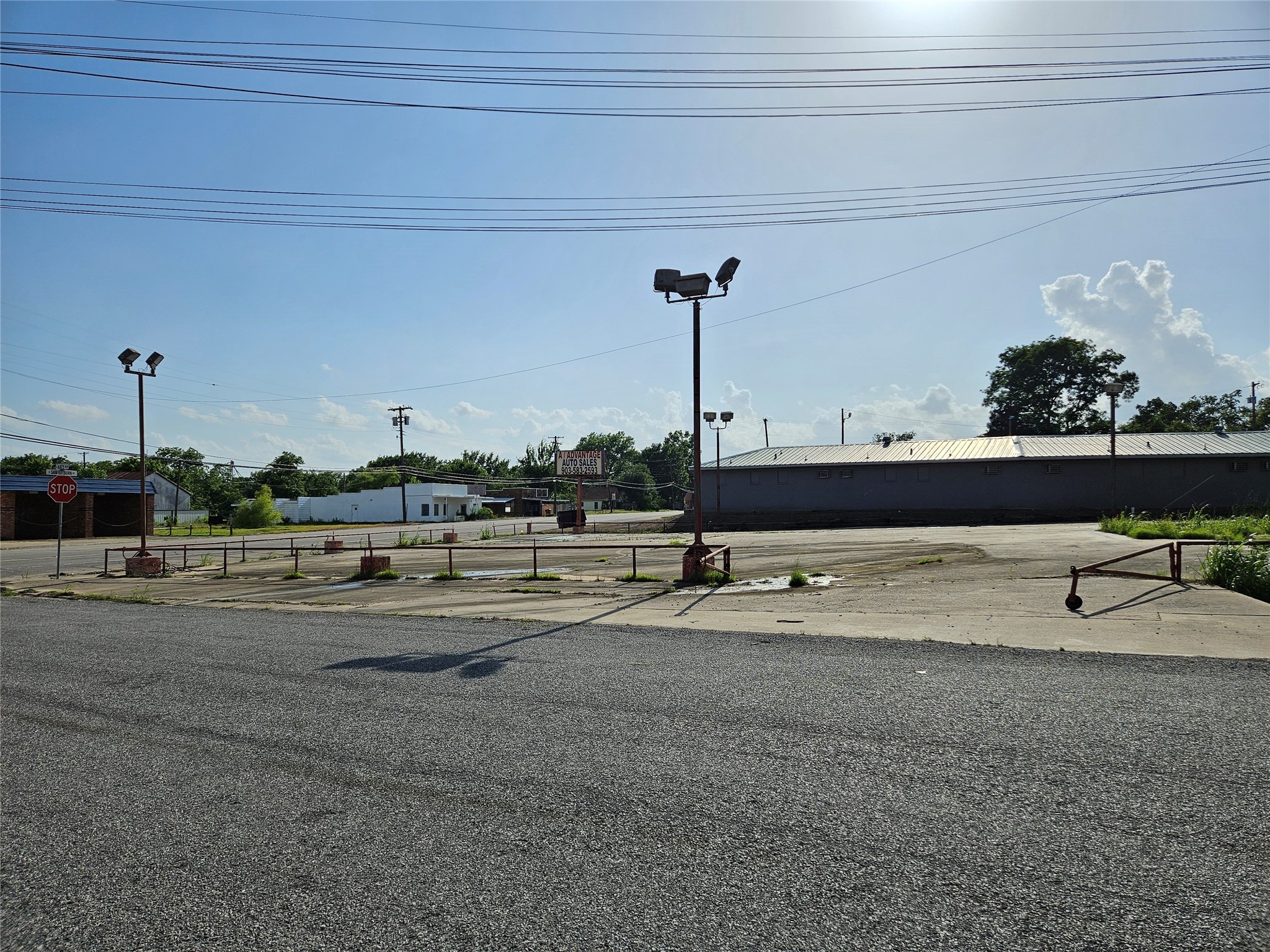 717 E Sam Rayburn Drive