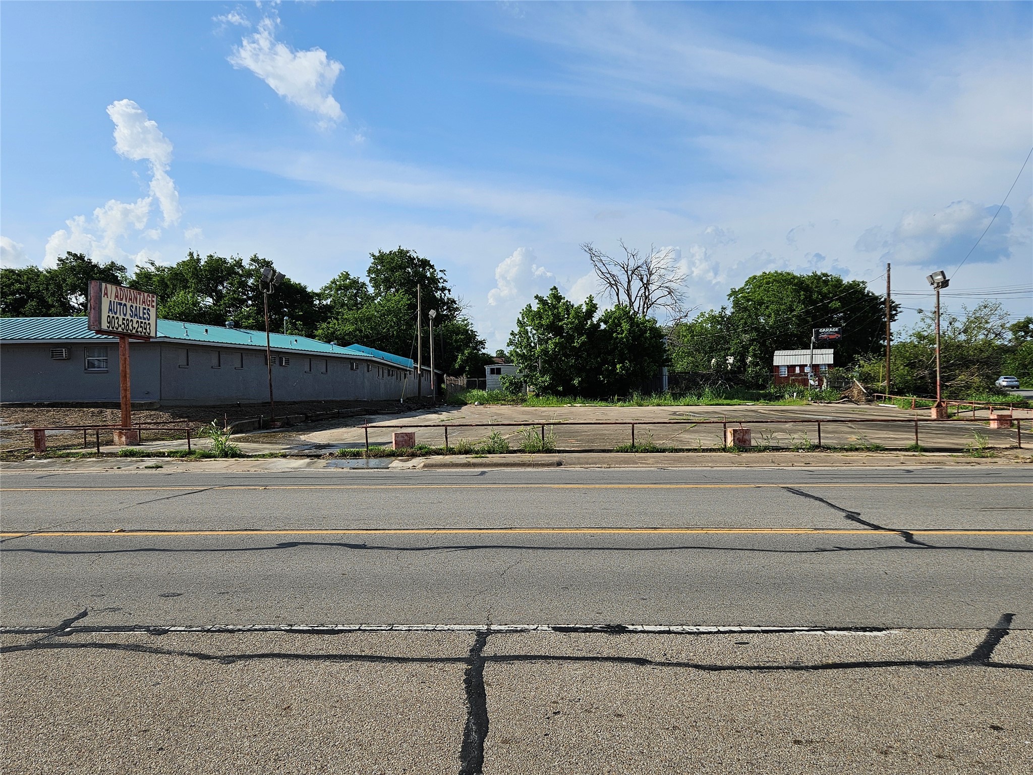 717 E Sam Rayburn Drive