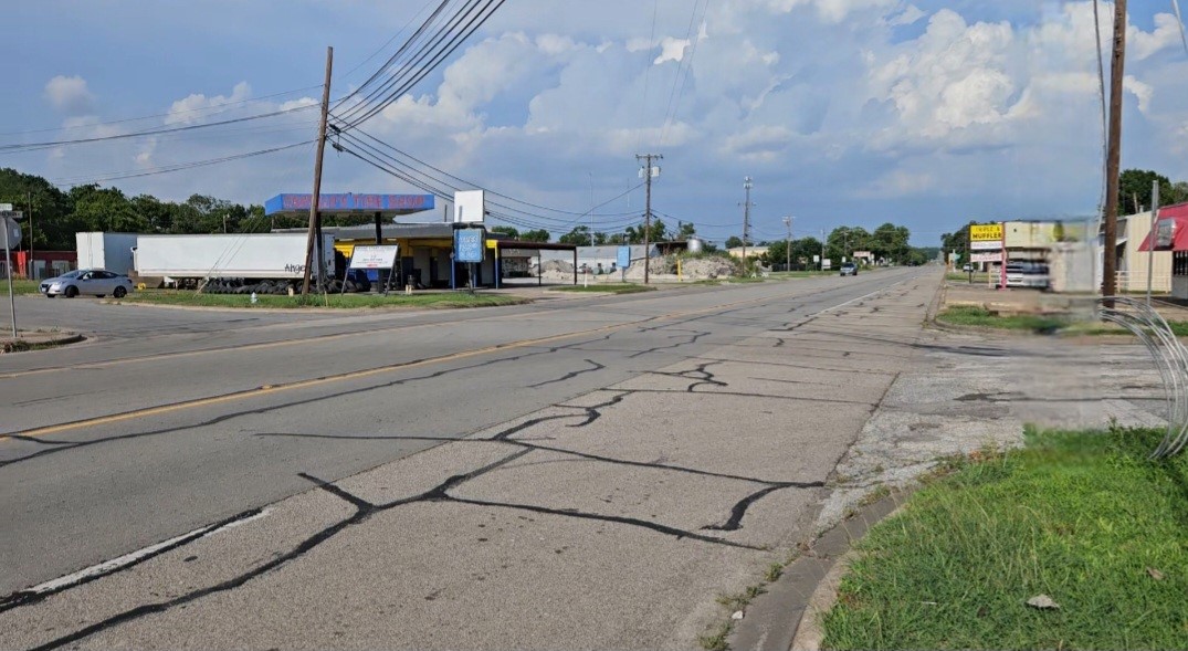 717 E Sam Rayburn Drive