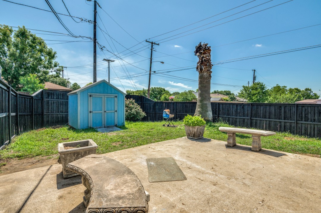 1004 Brae Loch Drive