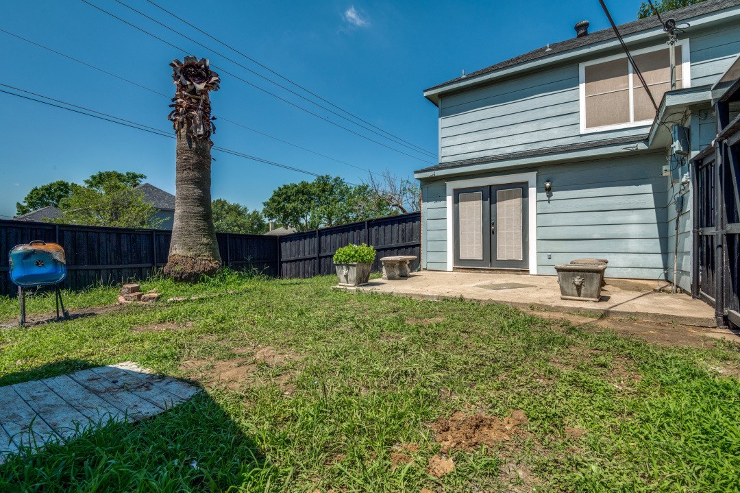 1004 Brae Loch Drive