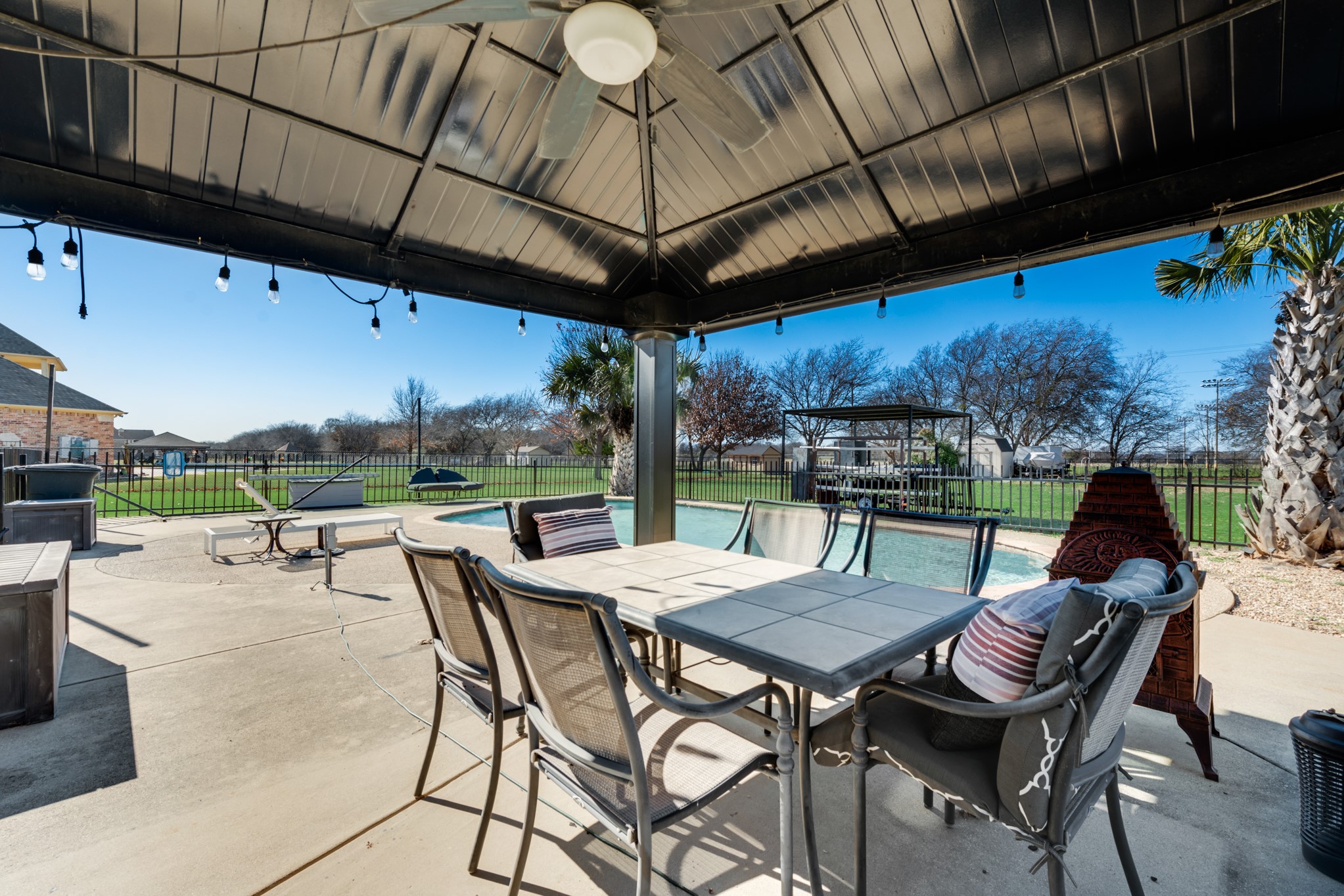 1621 High Valley Lane
