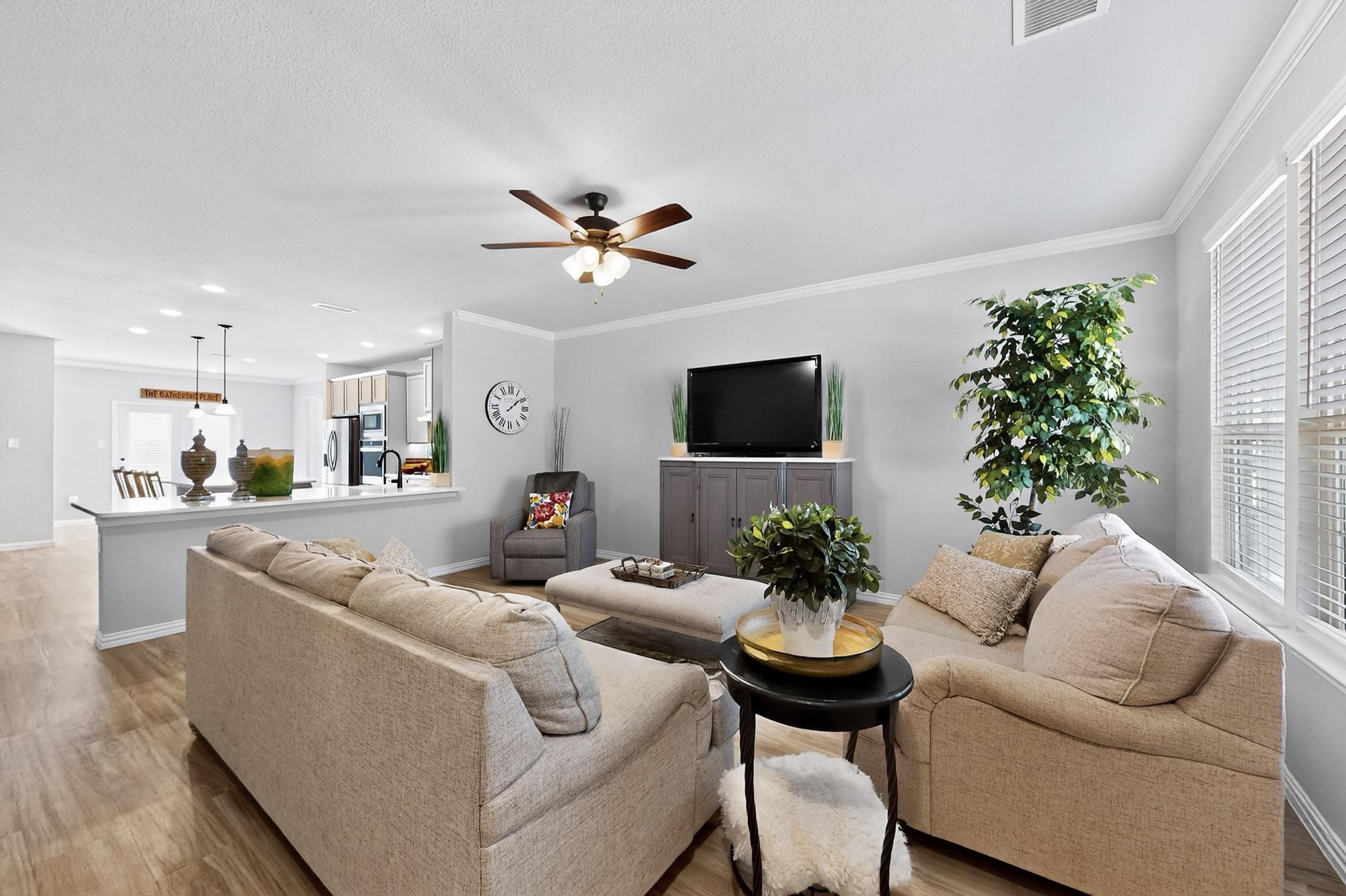 3111 Aqueduct Avenue