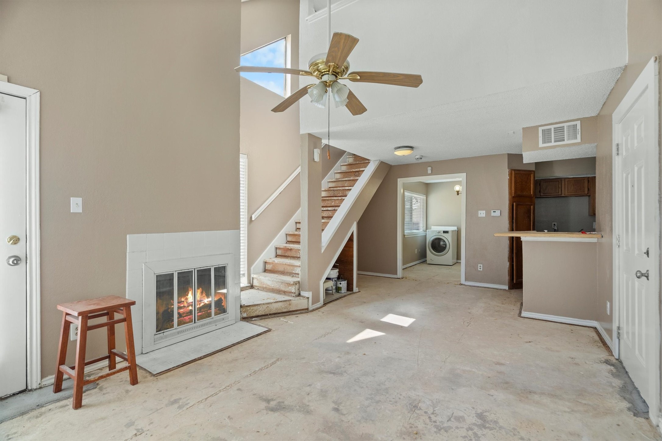 9807 Walnut Street 205