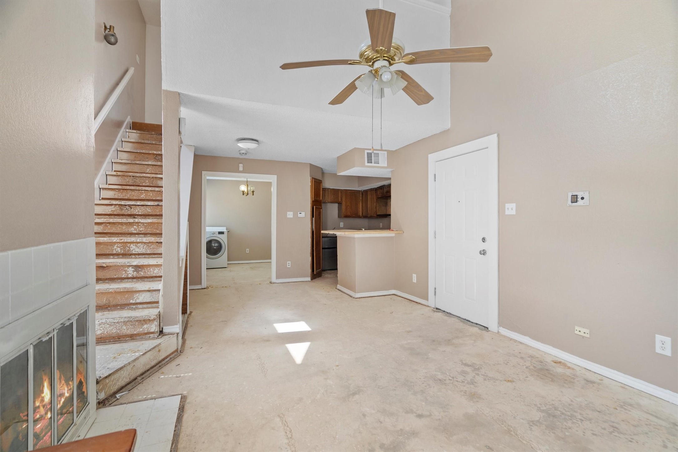 9807 Walnut Street 205