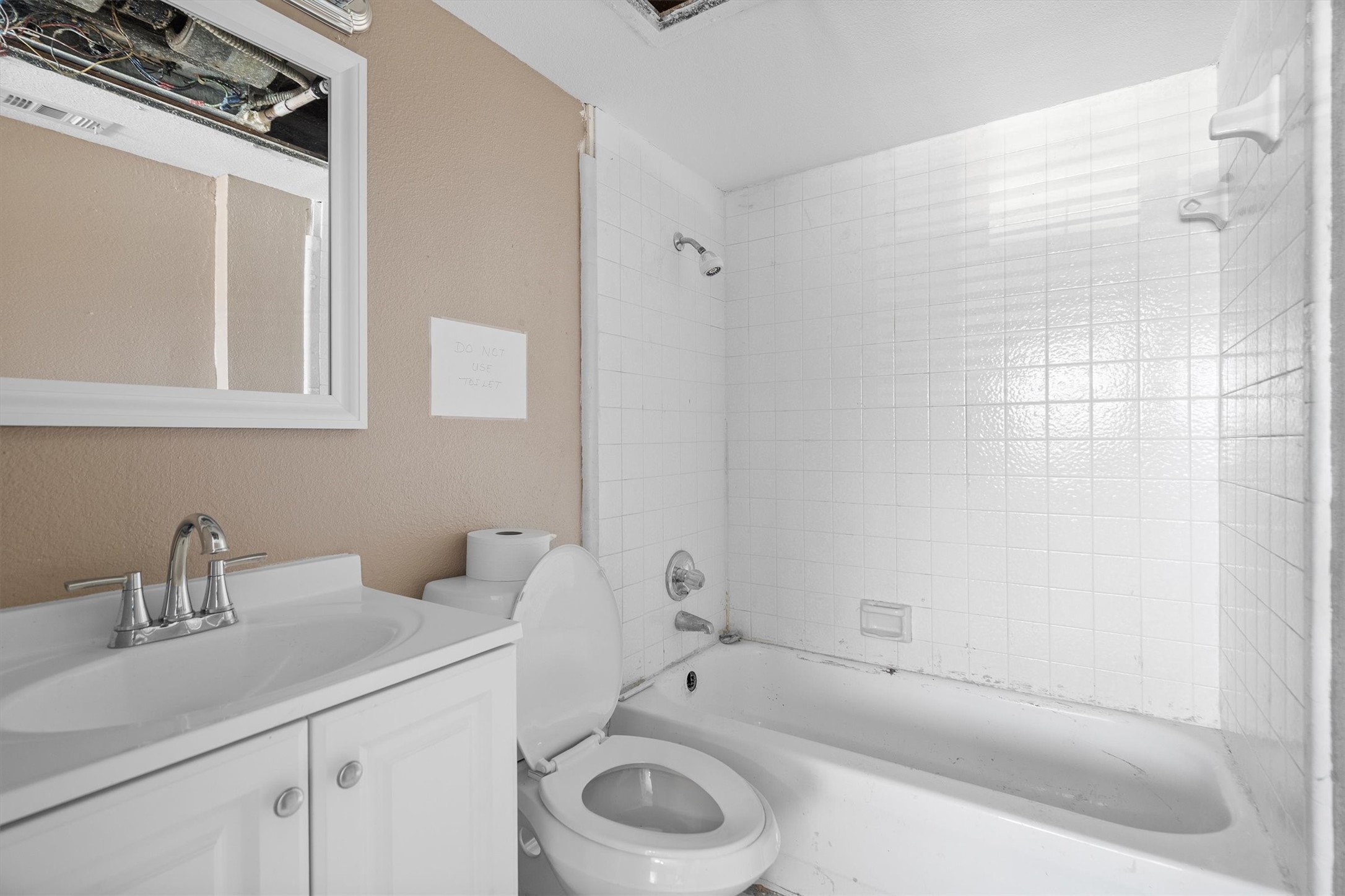 9807 Walnut Street 205