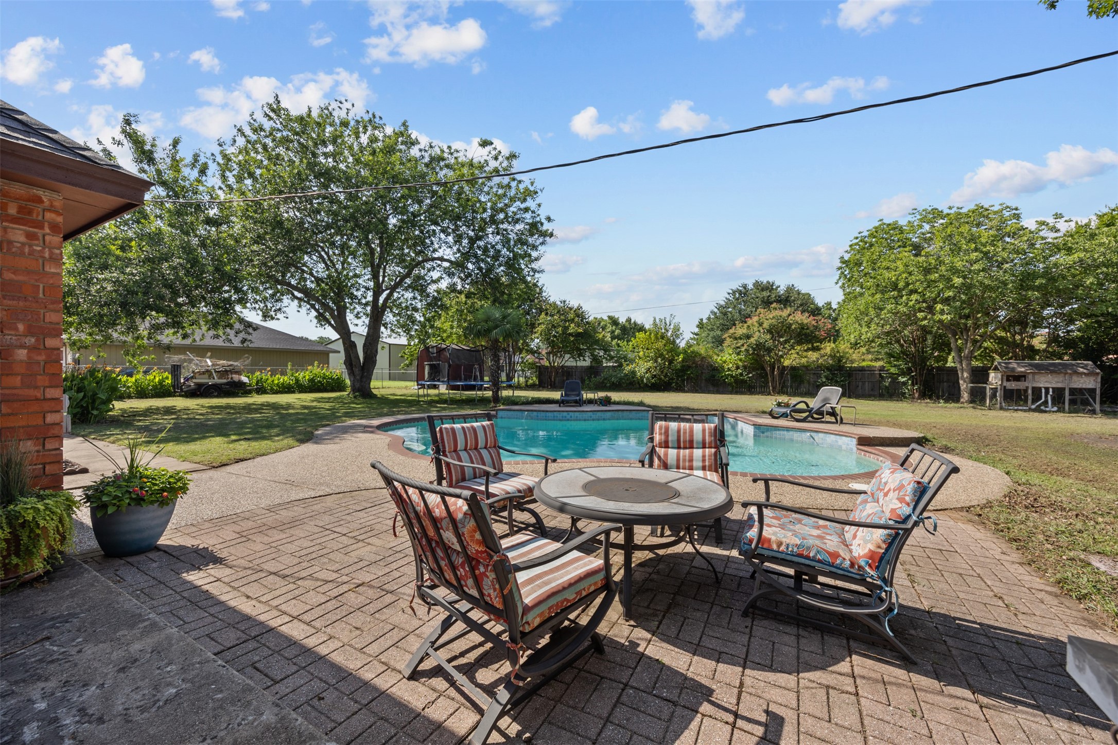 115 Ridge Oak Drive