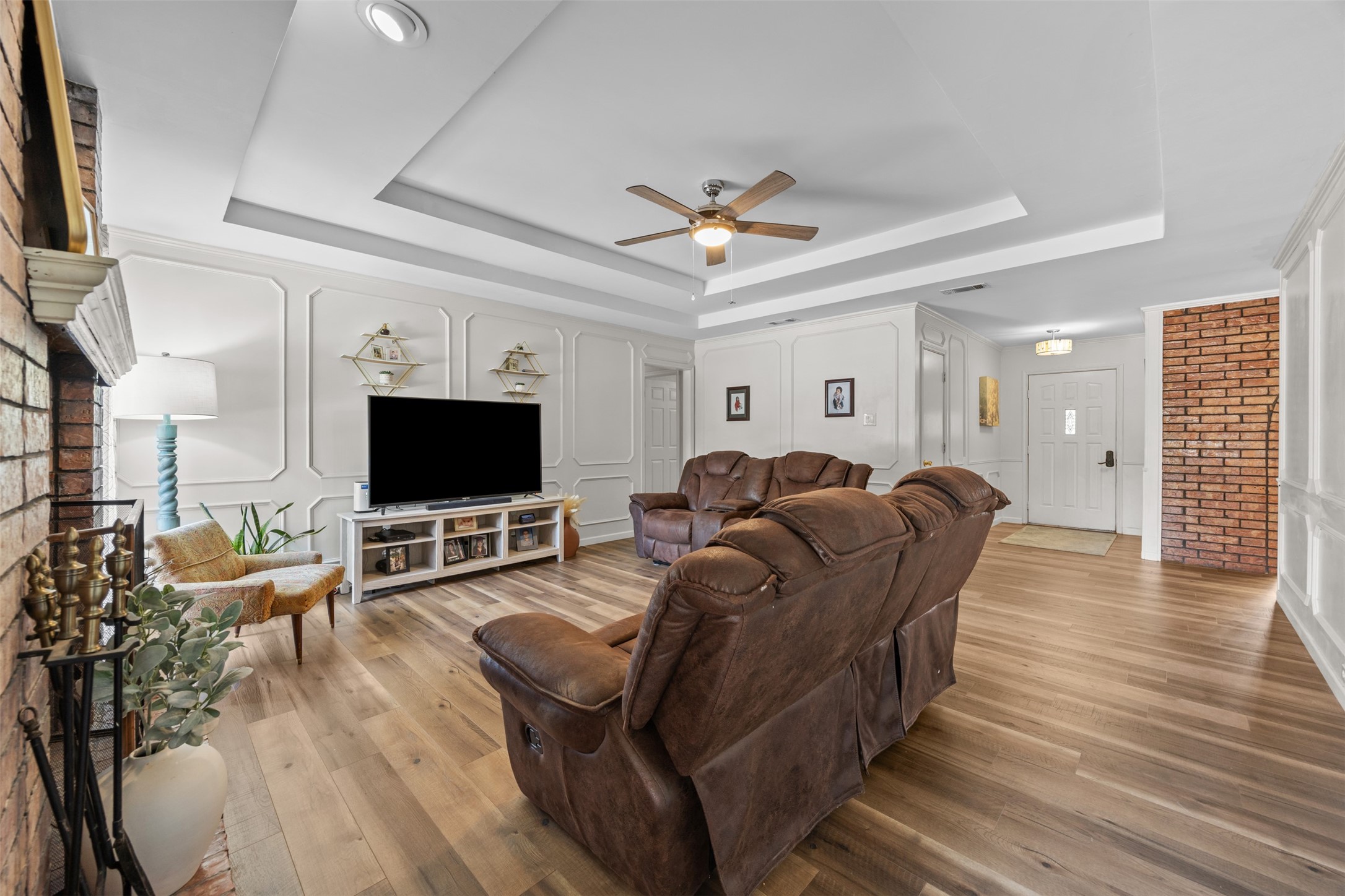 115 Ridge Oak Drive