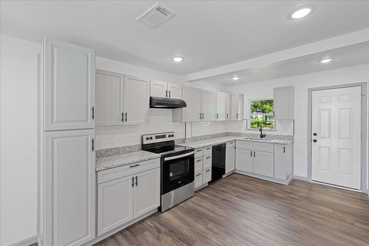 1826 Wellington Street