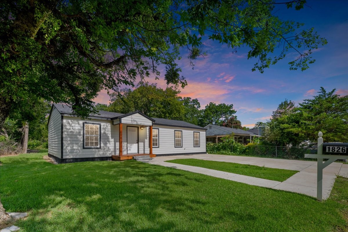 1826 Wellington Street