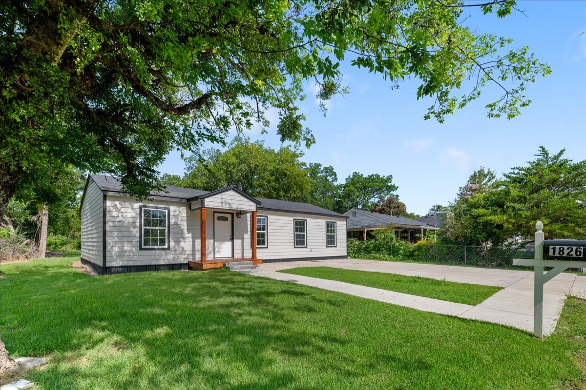 1826 Wellington Street