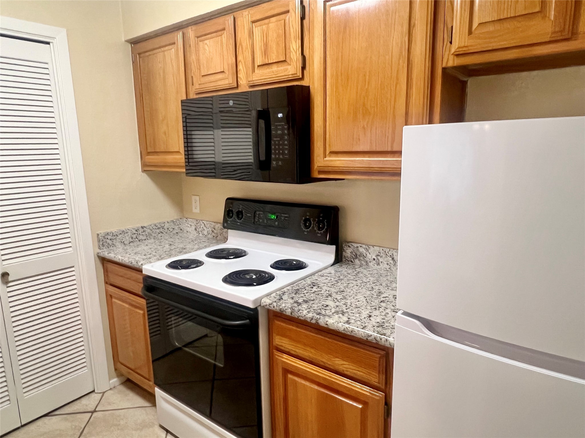 1206 Riverchase Lane 250