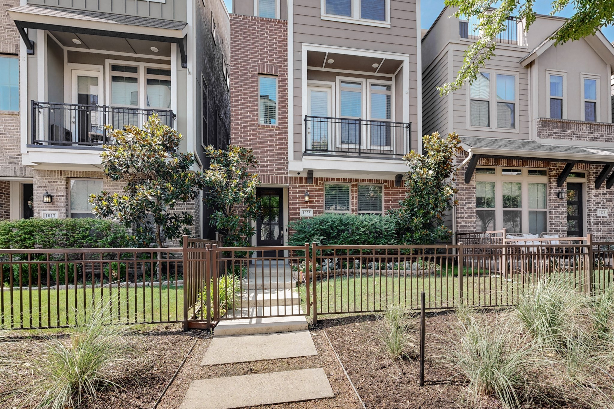 1023 Tea Olive Lane