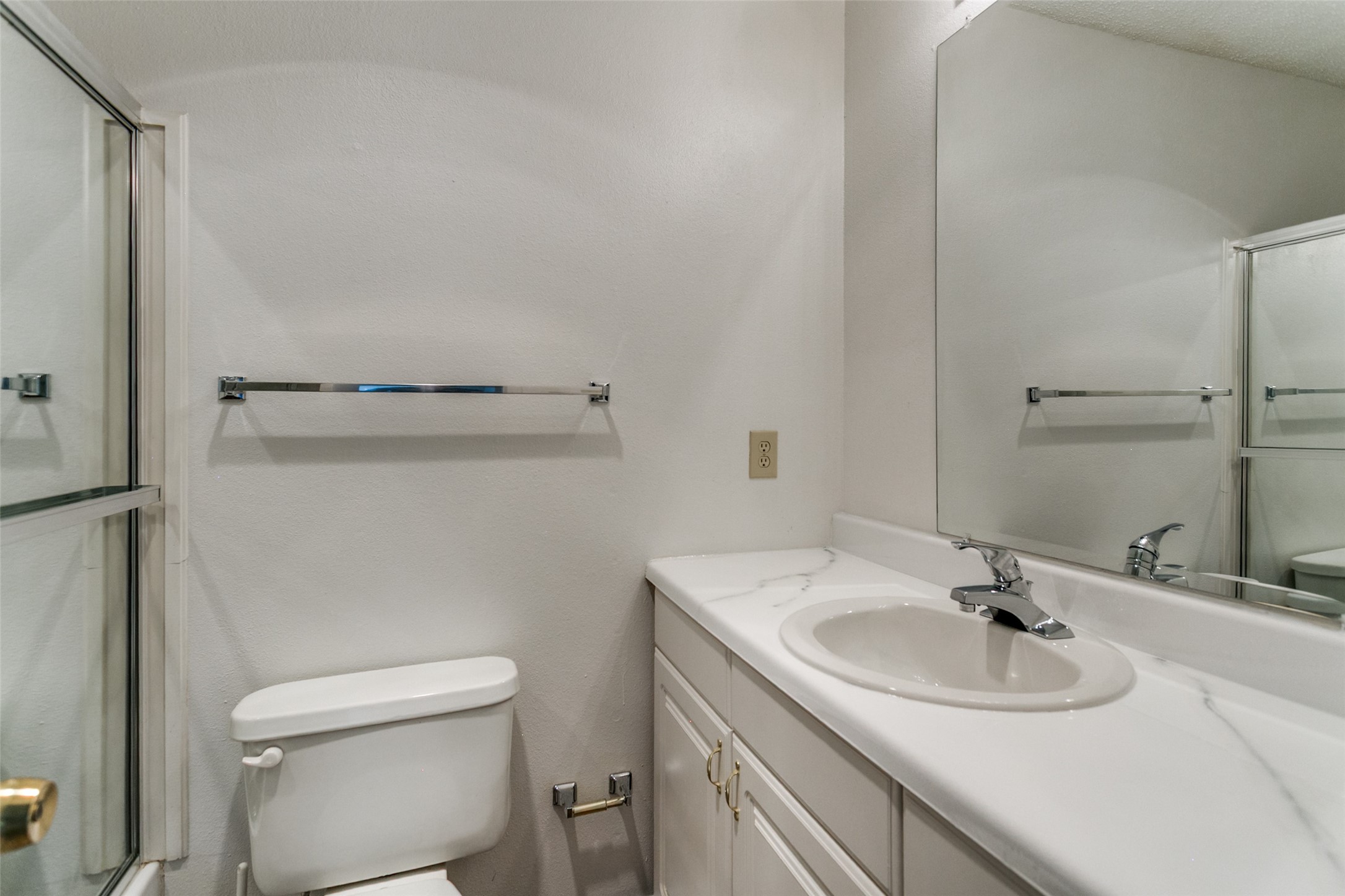 1808 Ridgewood Drive