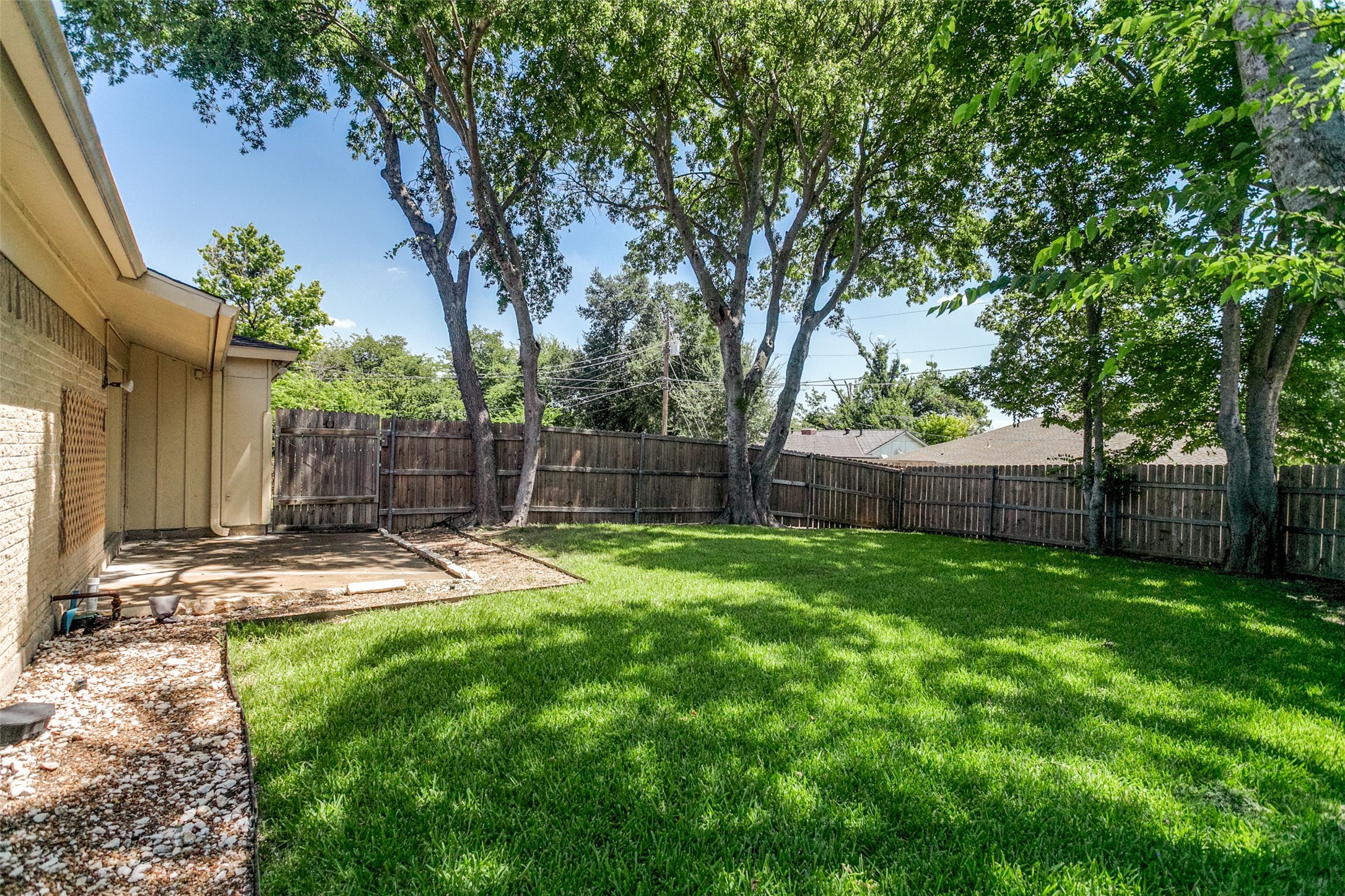 1808 Ridgewood Drive