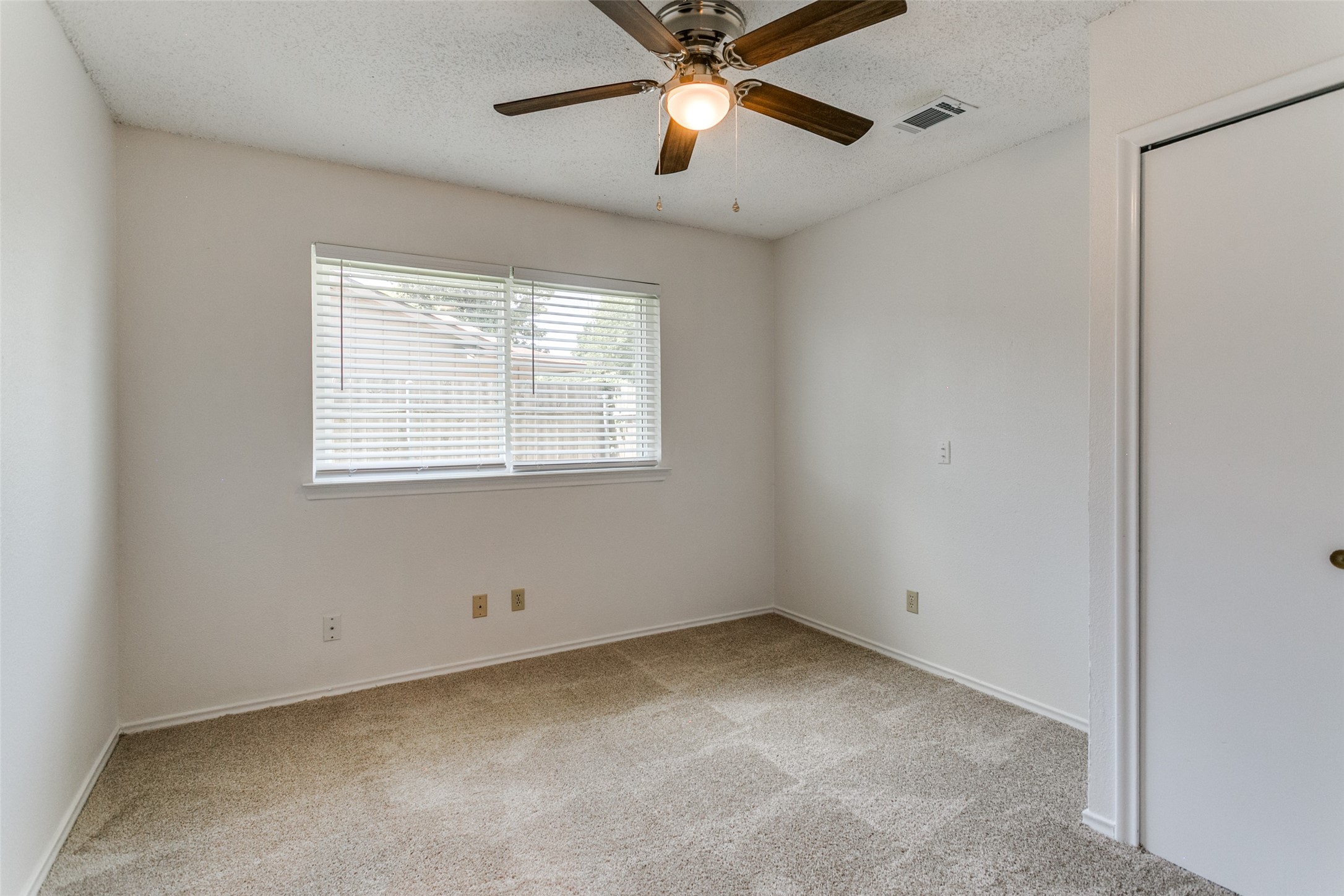 1808 Ridgewood Drive