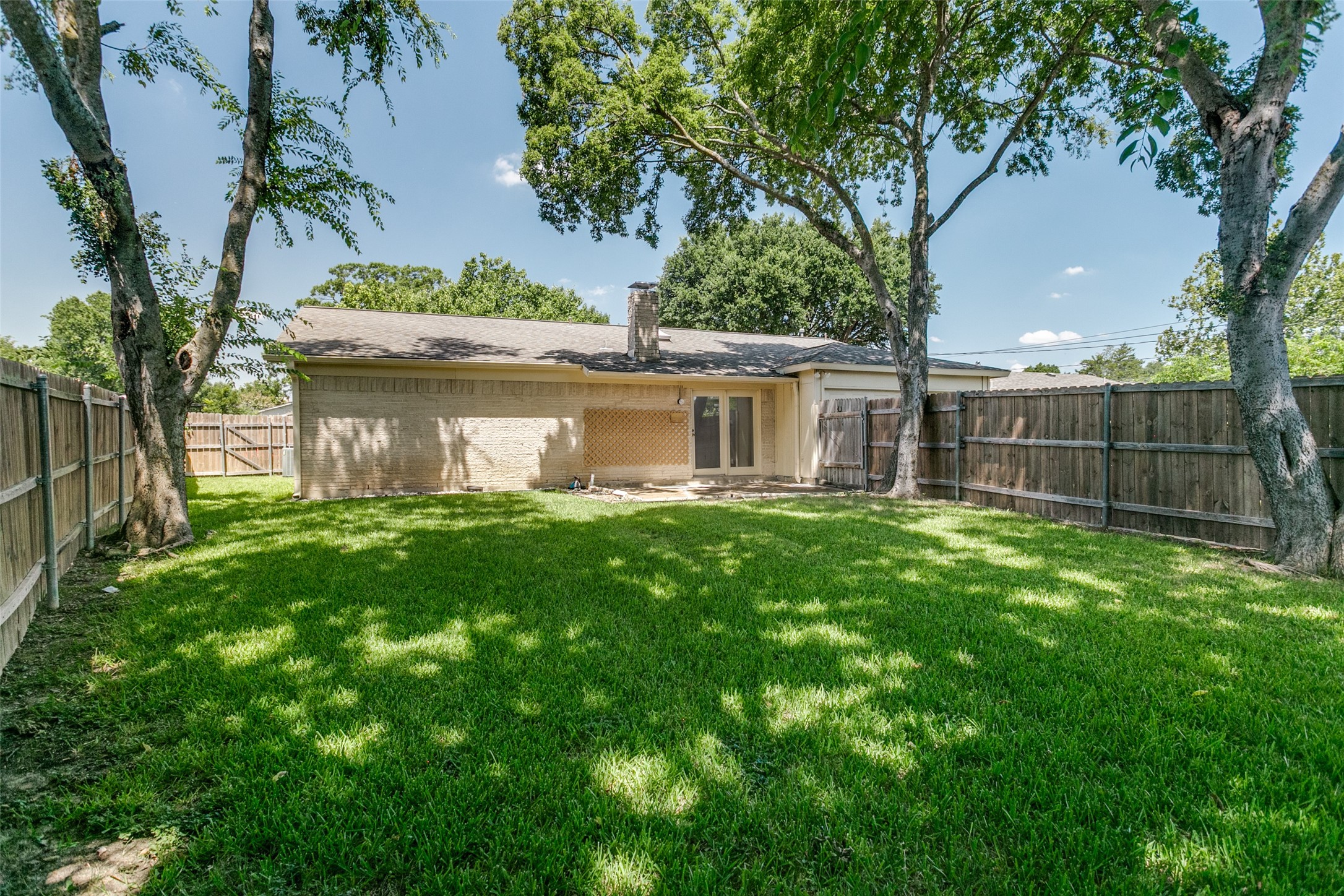 1808 Ridgewood Drive