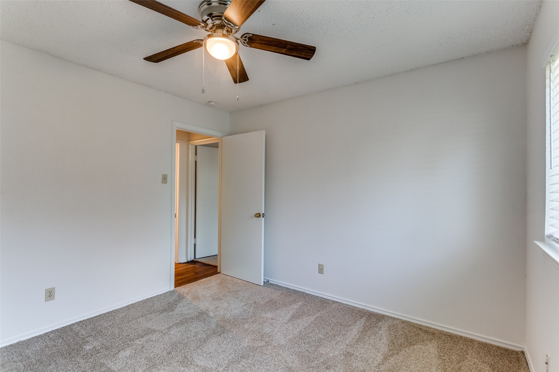 1808 Ridgewood Drive