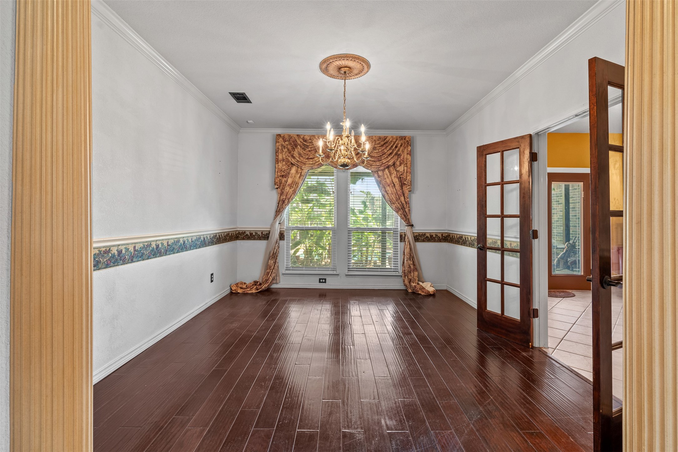 2713 Water Oak Drive