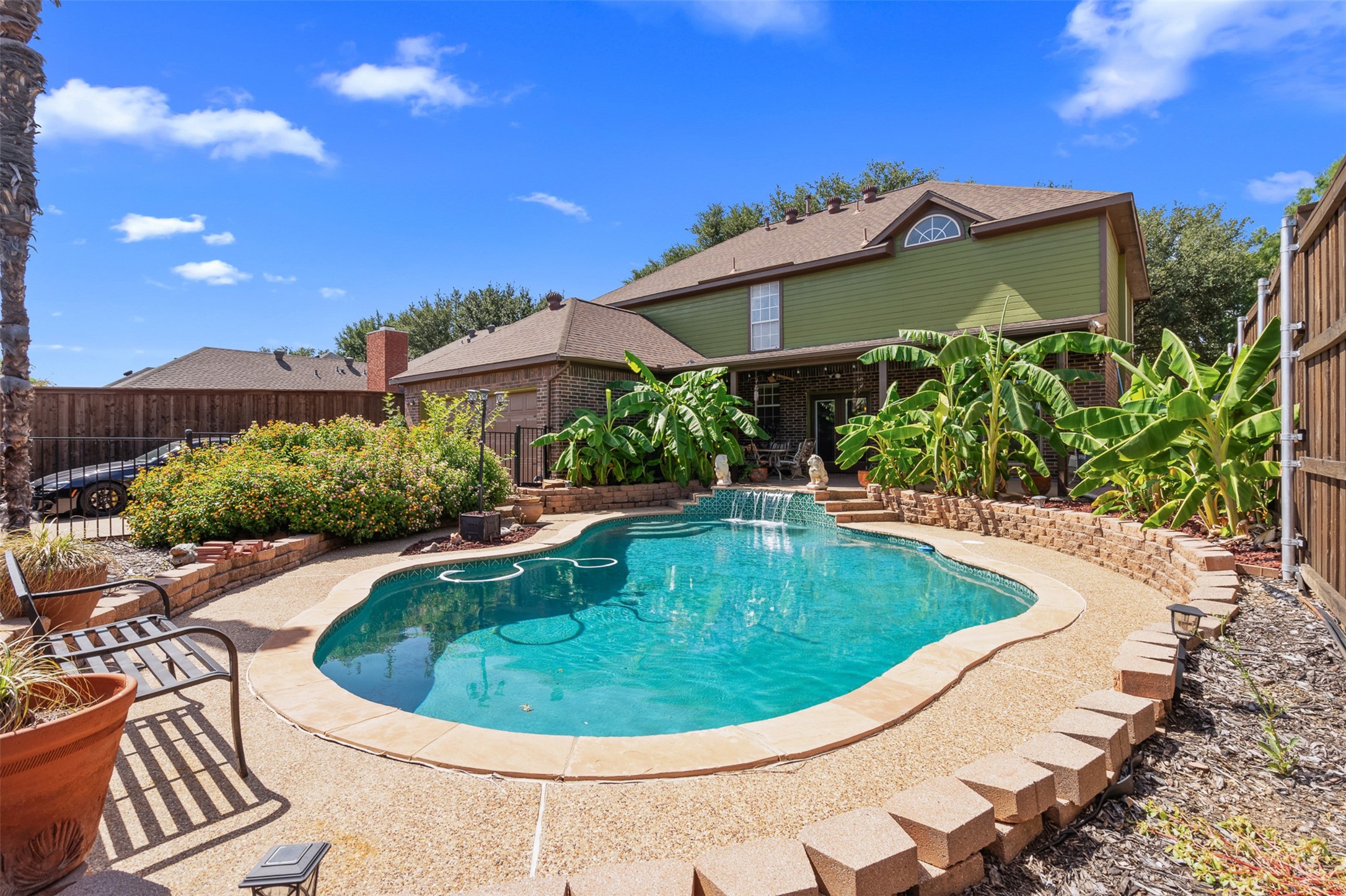 2713 Water Oak Drive