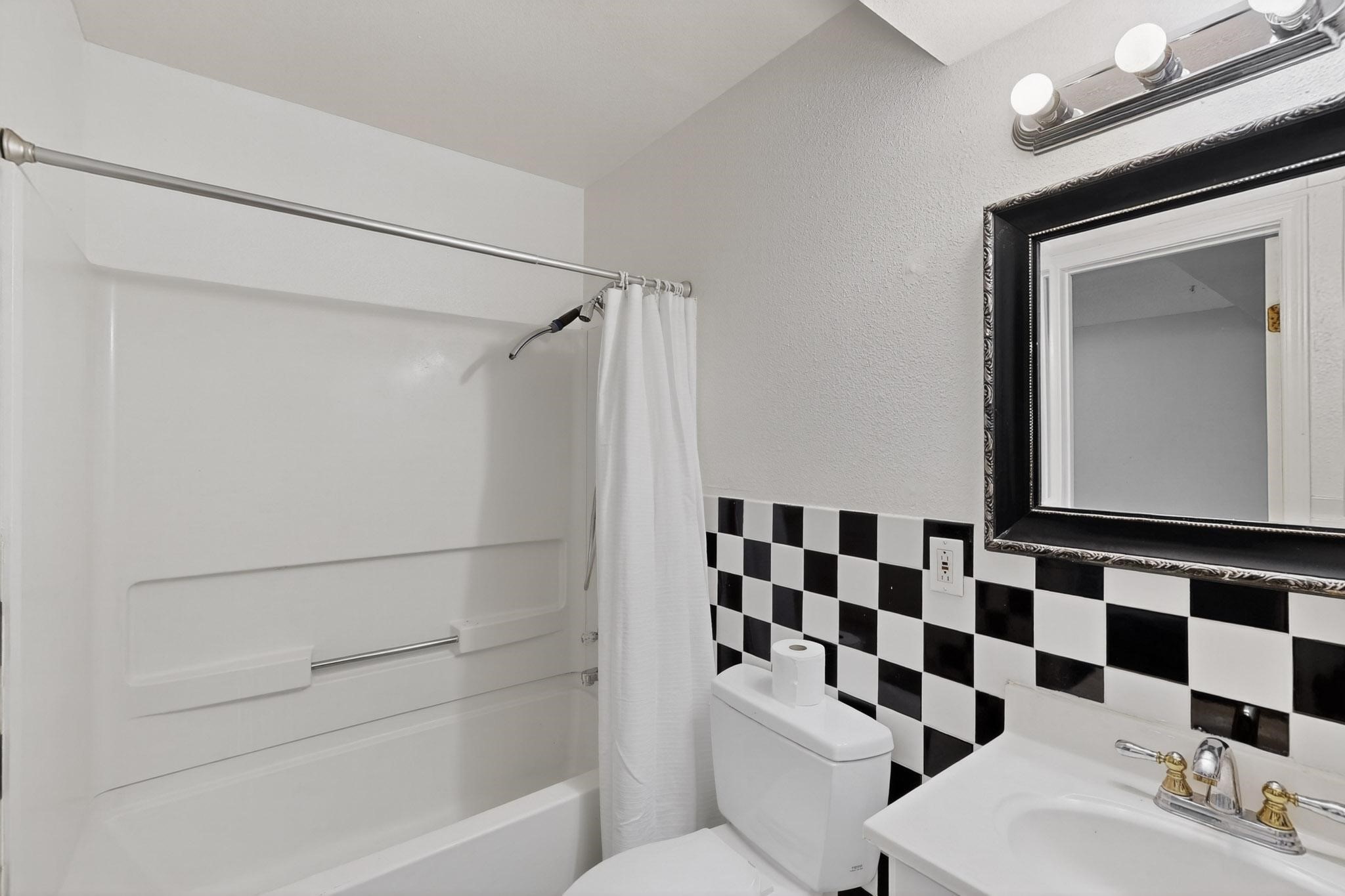 1201 Marlborough Drive