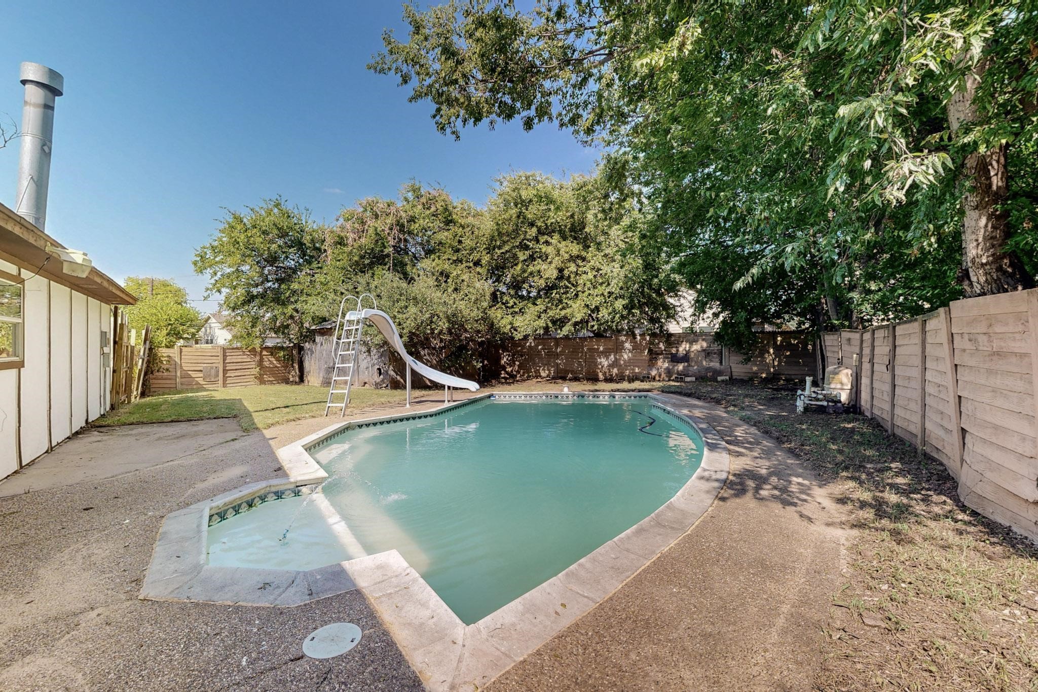 1201 Marlborough Drive