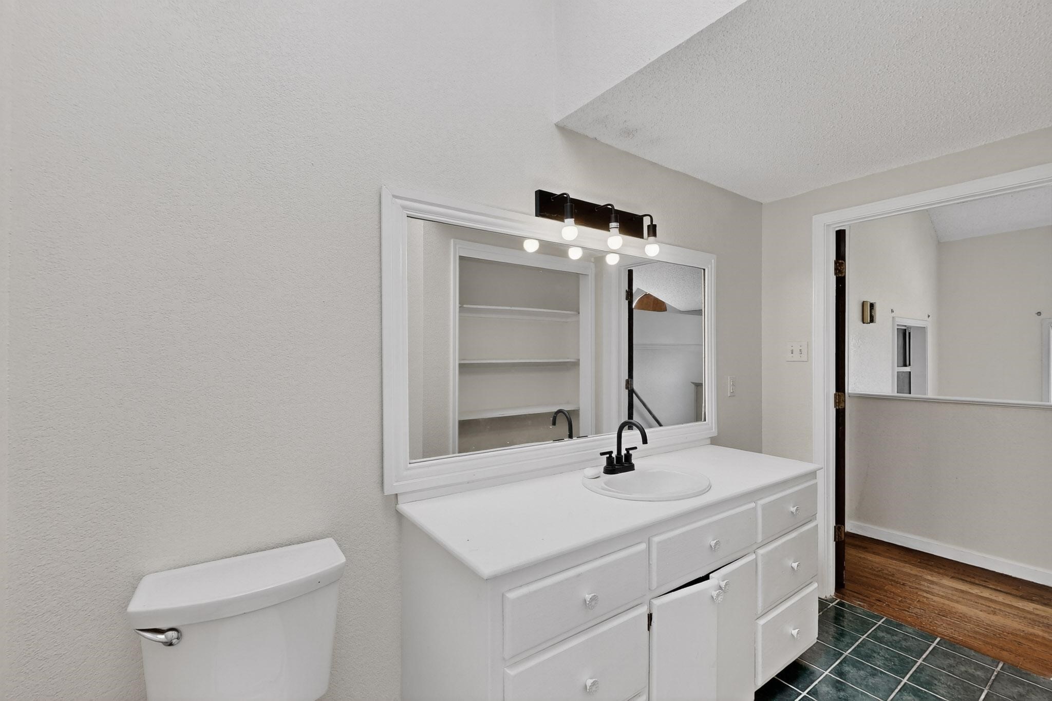 1201 Marlborough Drive