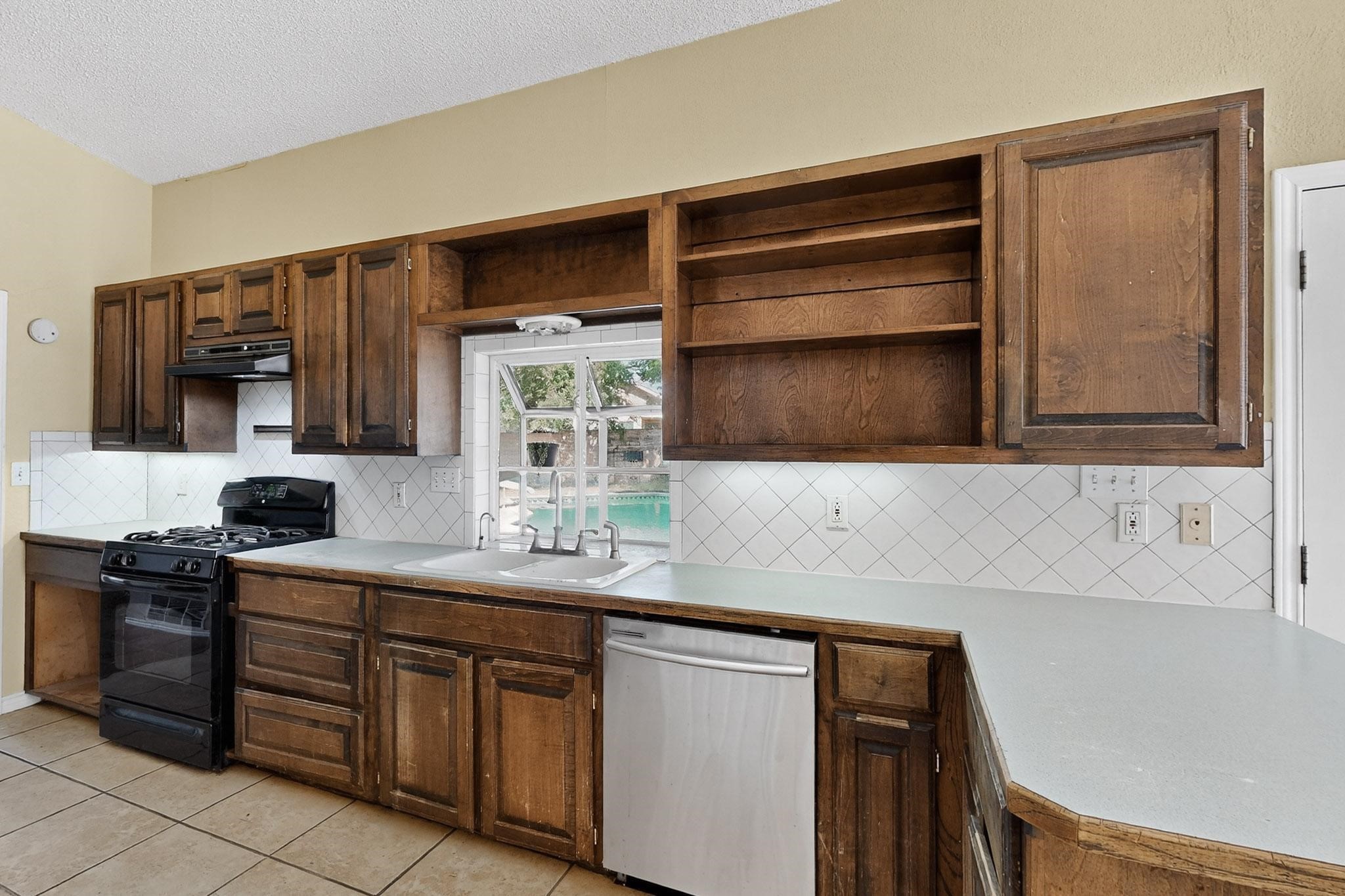 1201 Marlborough Drive