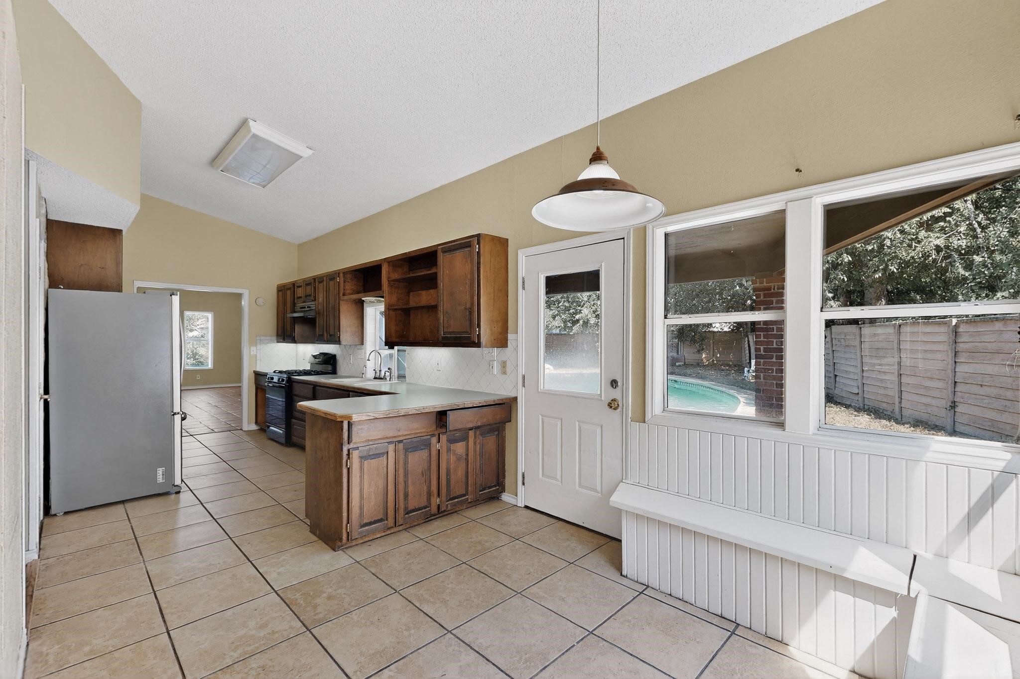 1201 Marlborough Drive