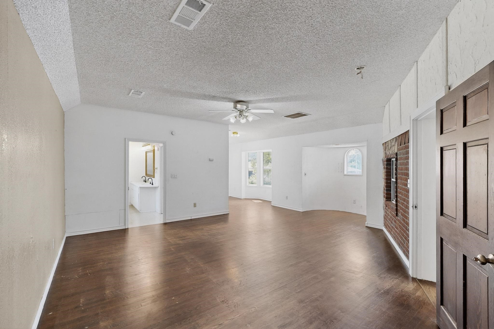 1201 Marlborough Drive