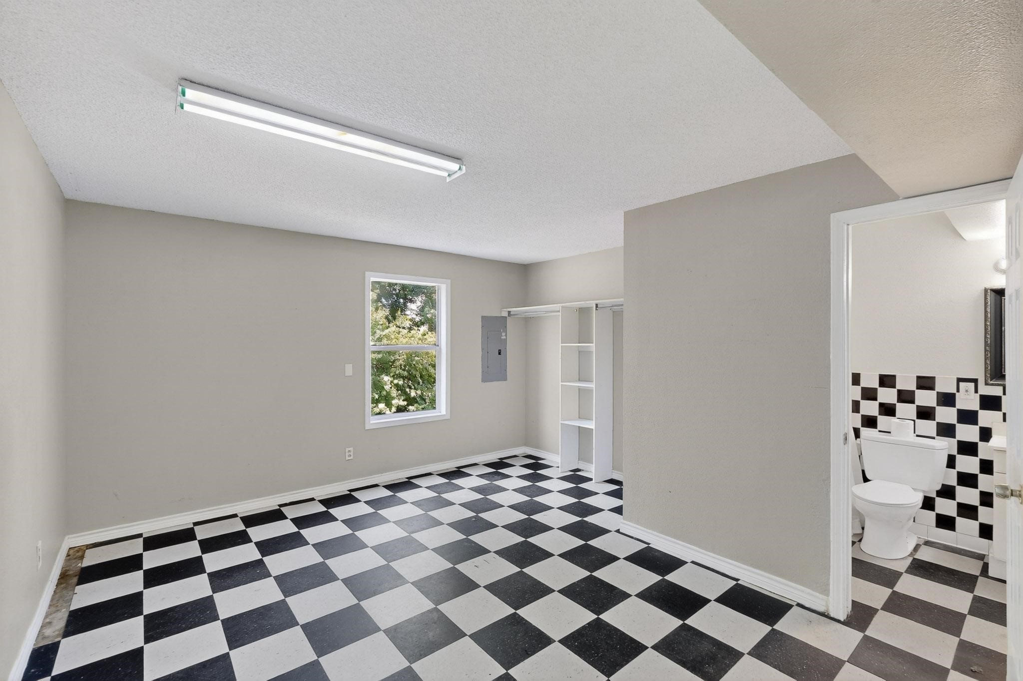 1201 Marlborough Drive