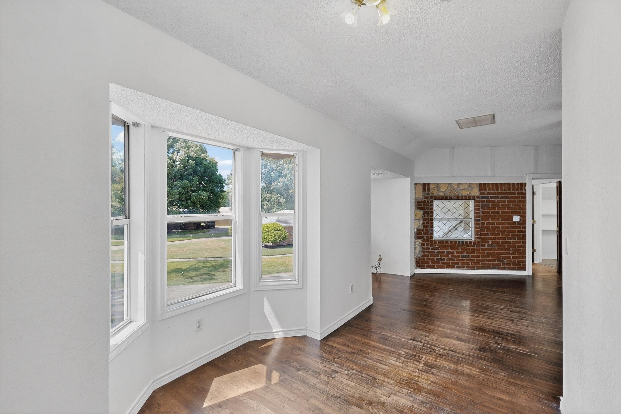 1201 Marlborough Drive