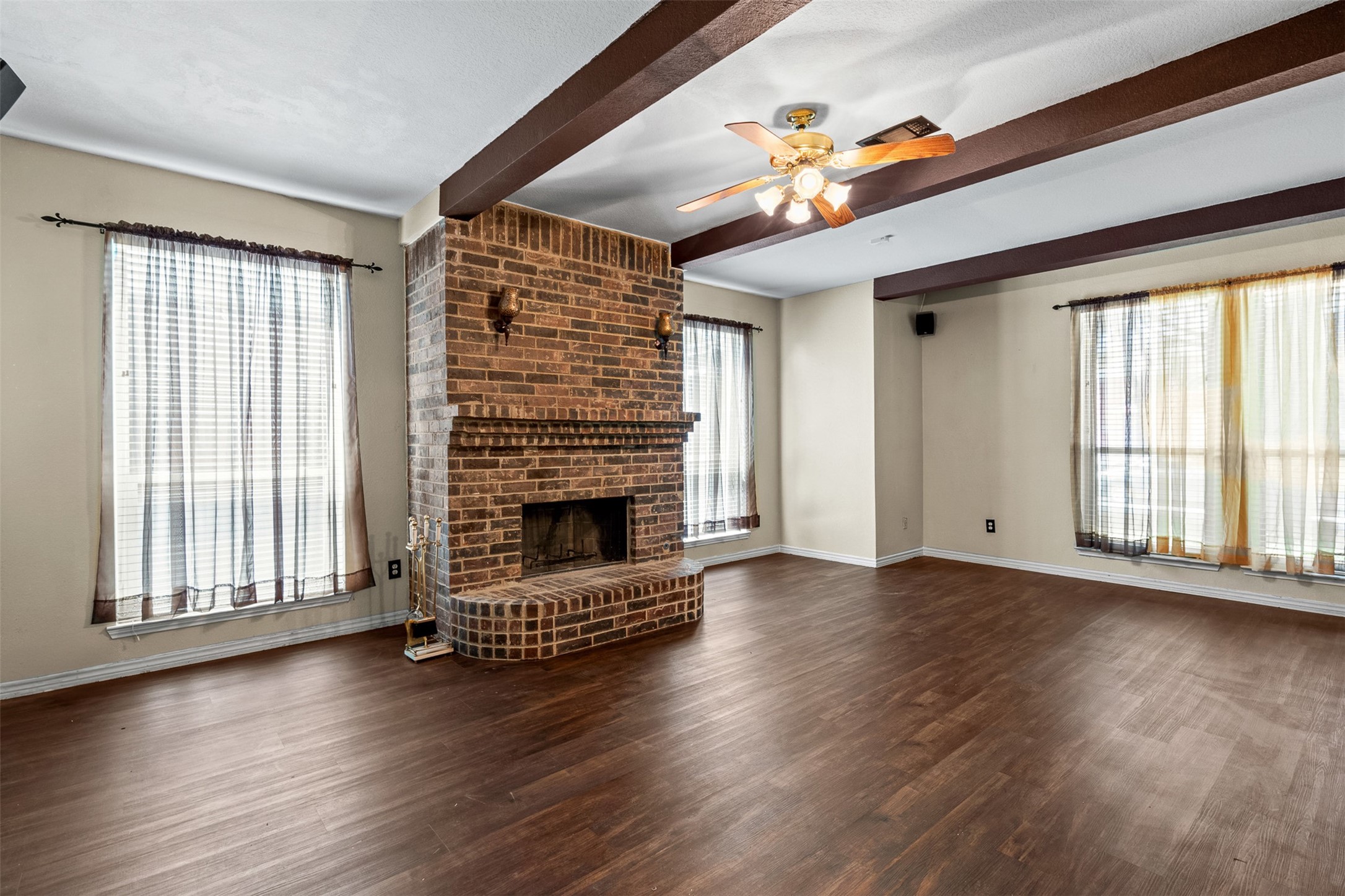 2713 Water Oak Drive