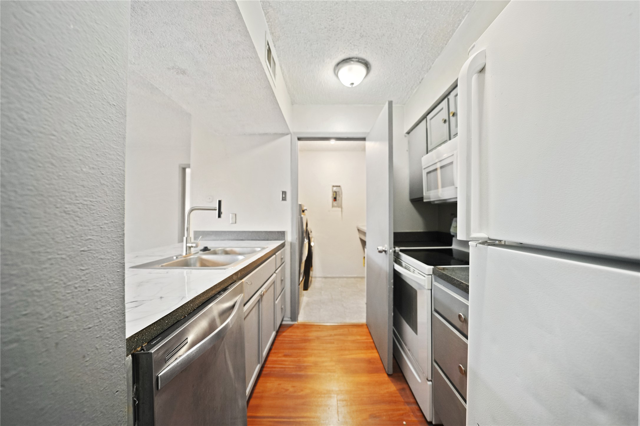 12484 Abrams Road 1724