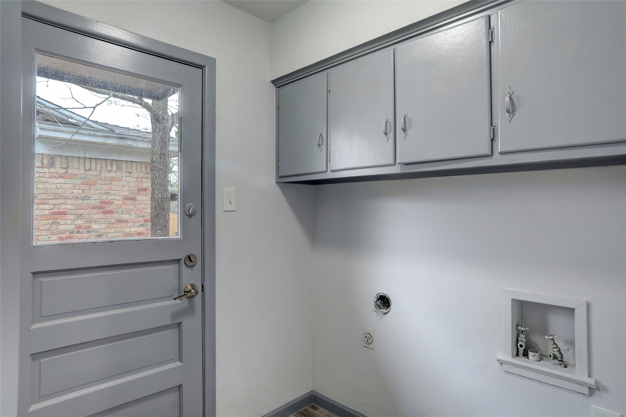 11057 Delford Circle