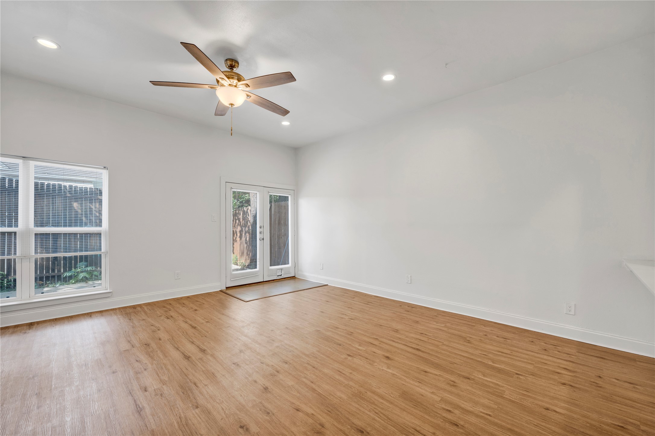 2807 Throckmorton Street 101