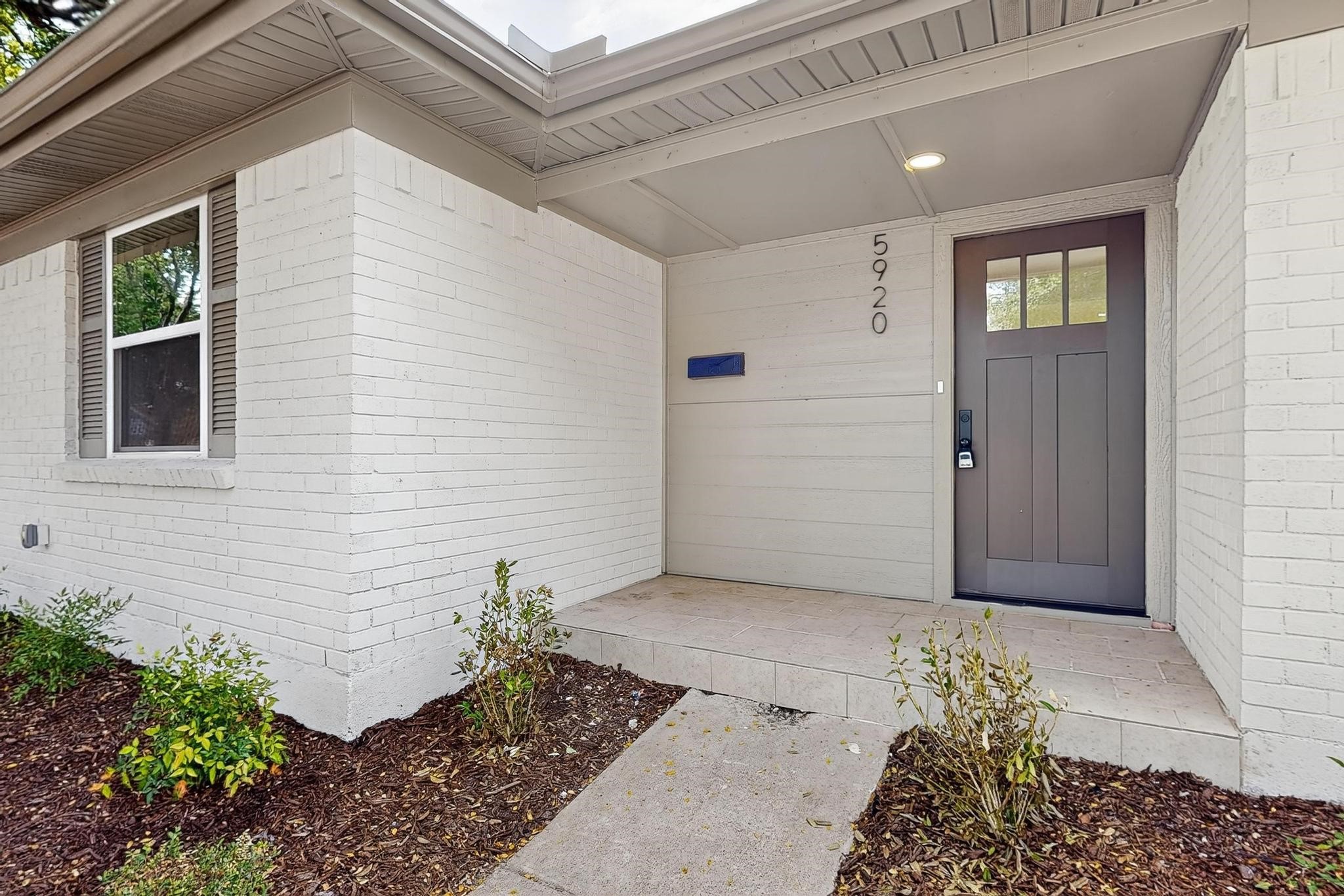 5920 Keeneland Parkway