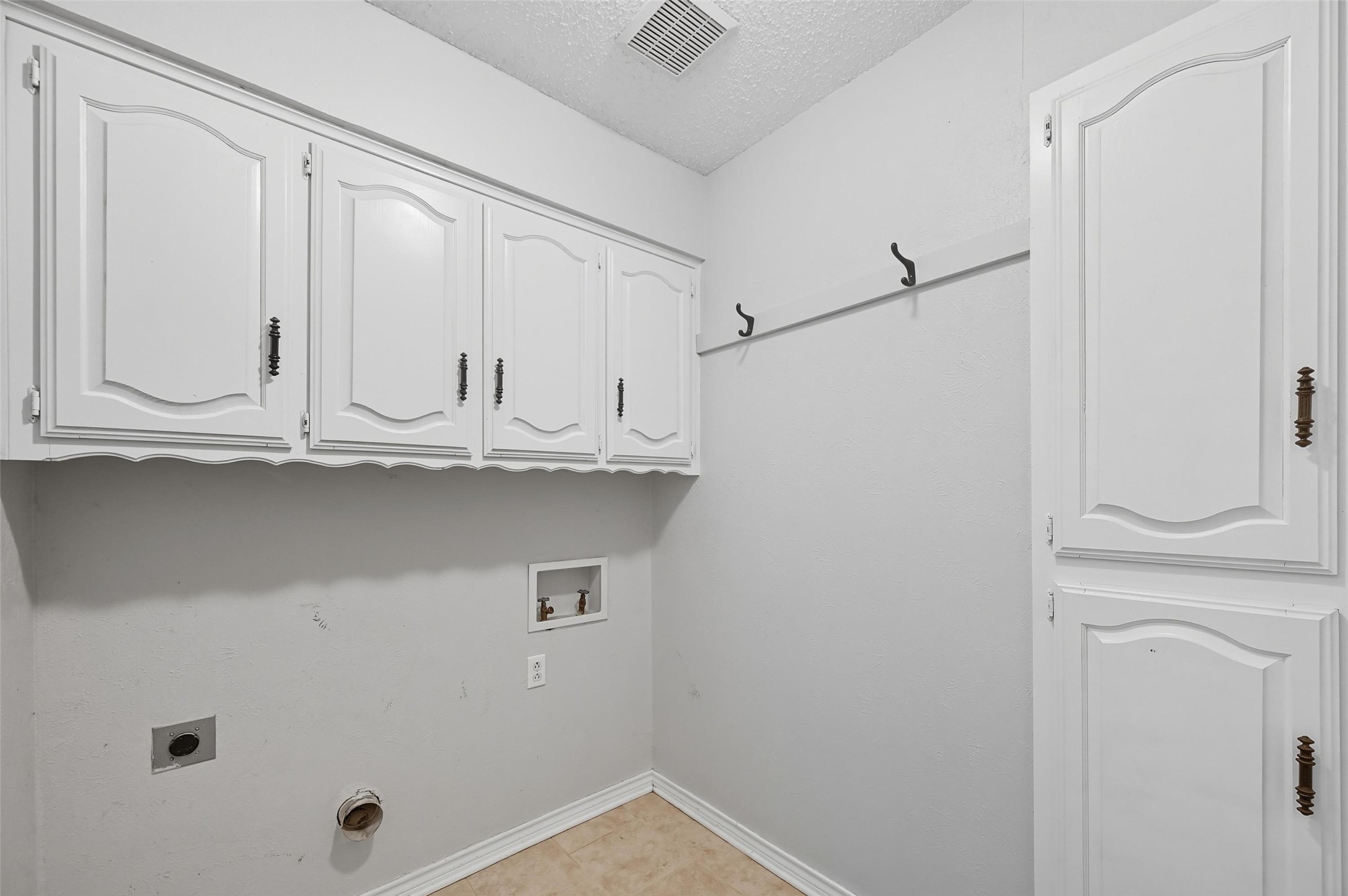 1205 Columbine Drive