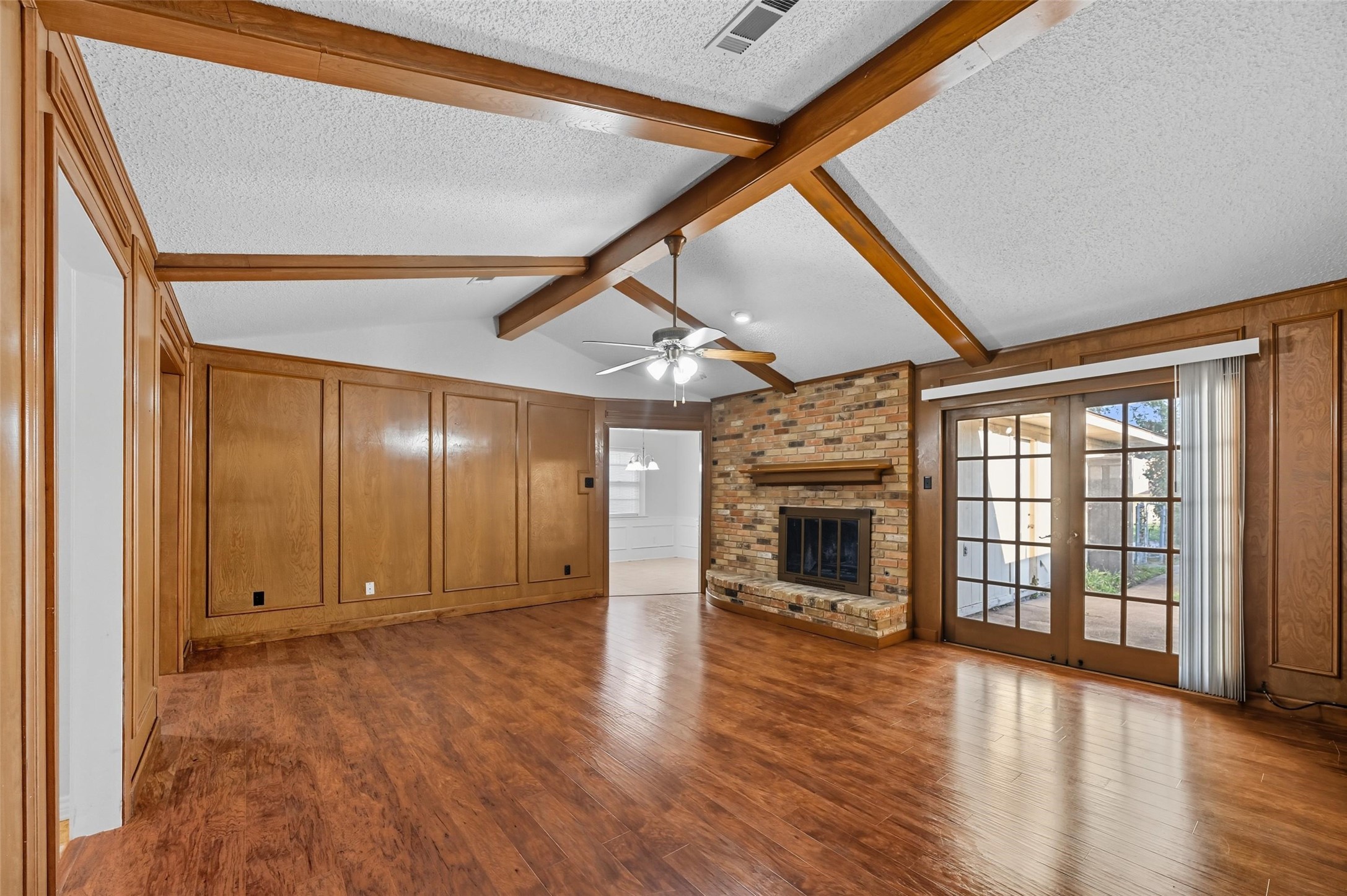 1205 Columbine Drive