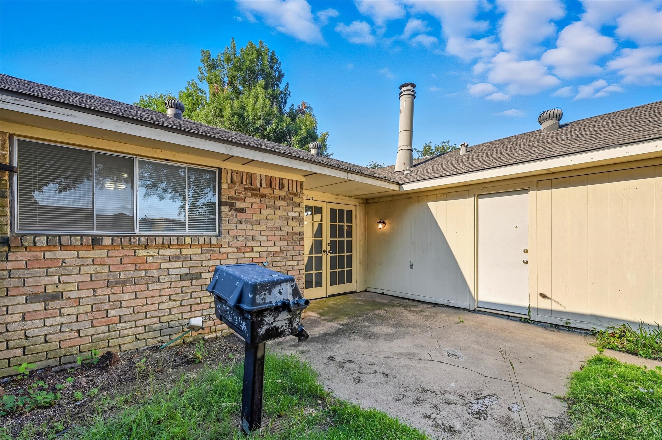 1205 Columbine Drive