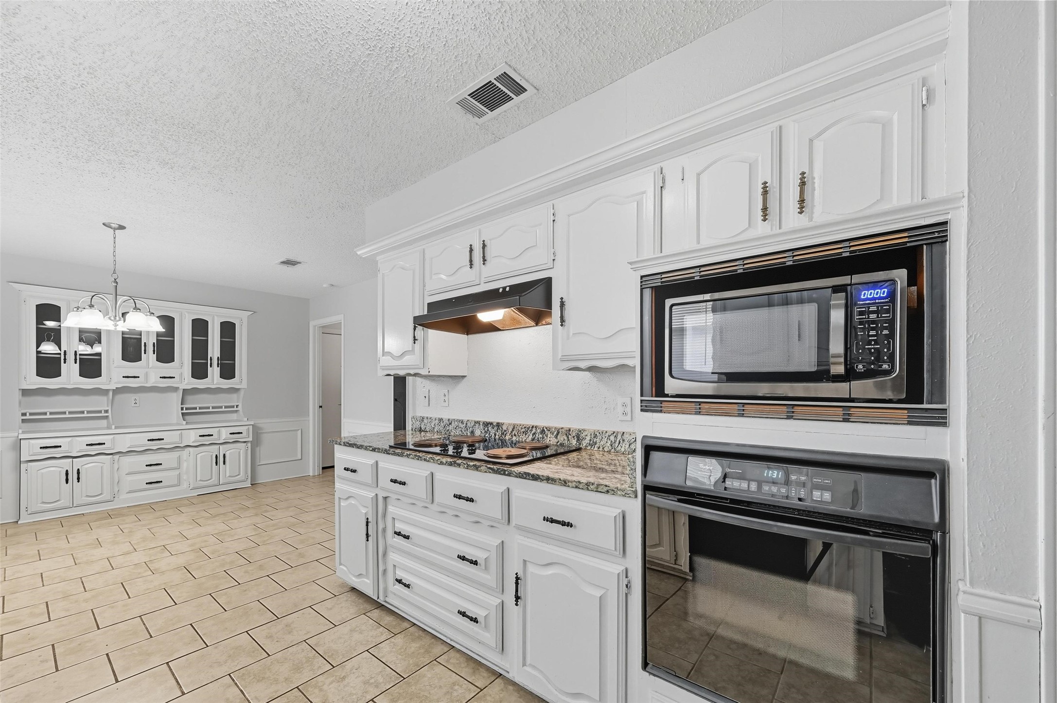 1205 Columbine Drive