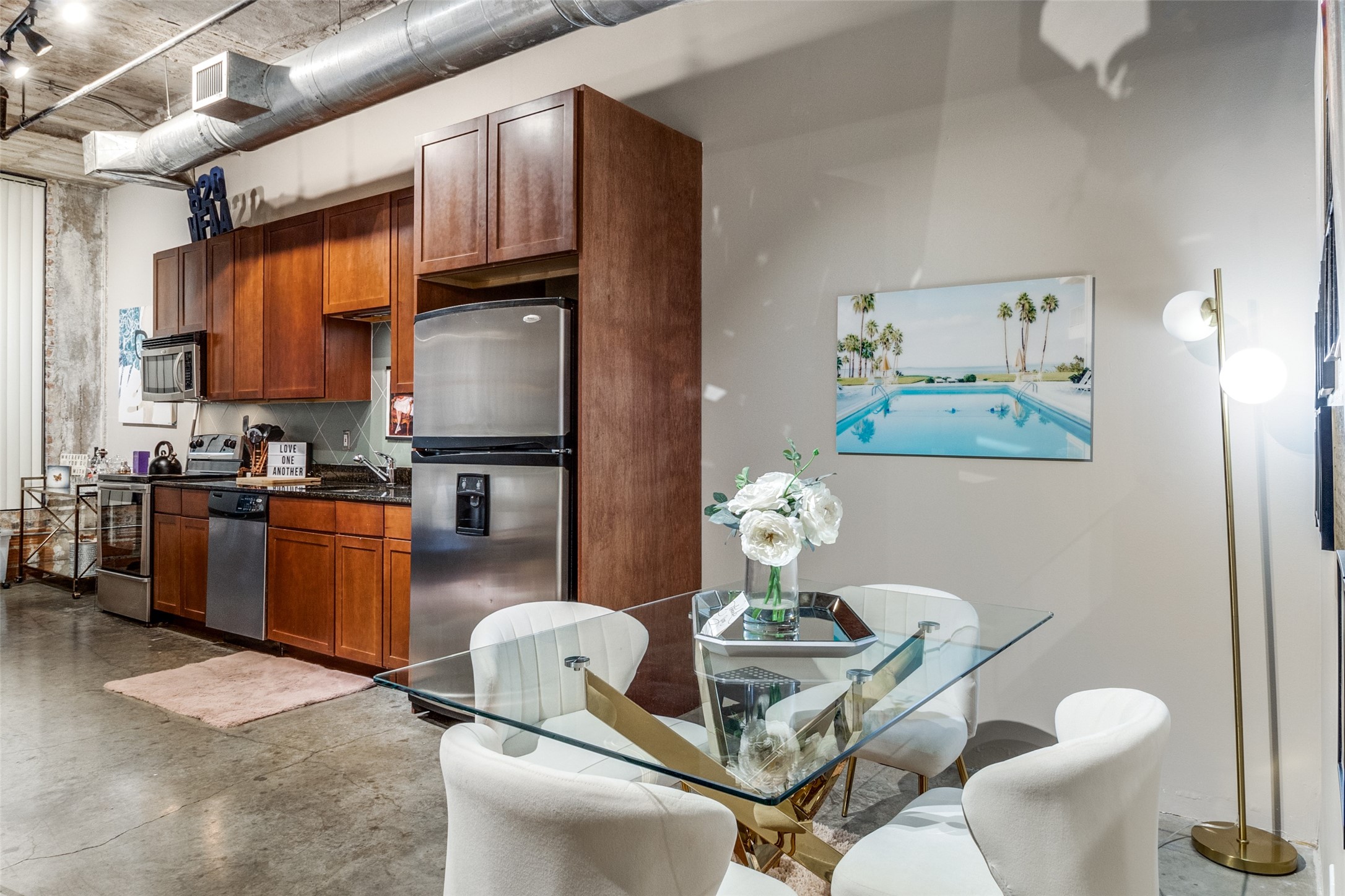 1122 Jackson Street 821