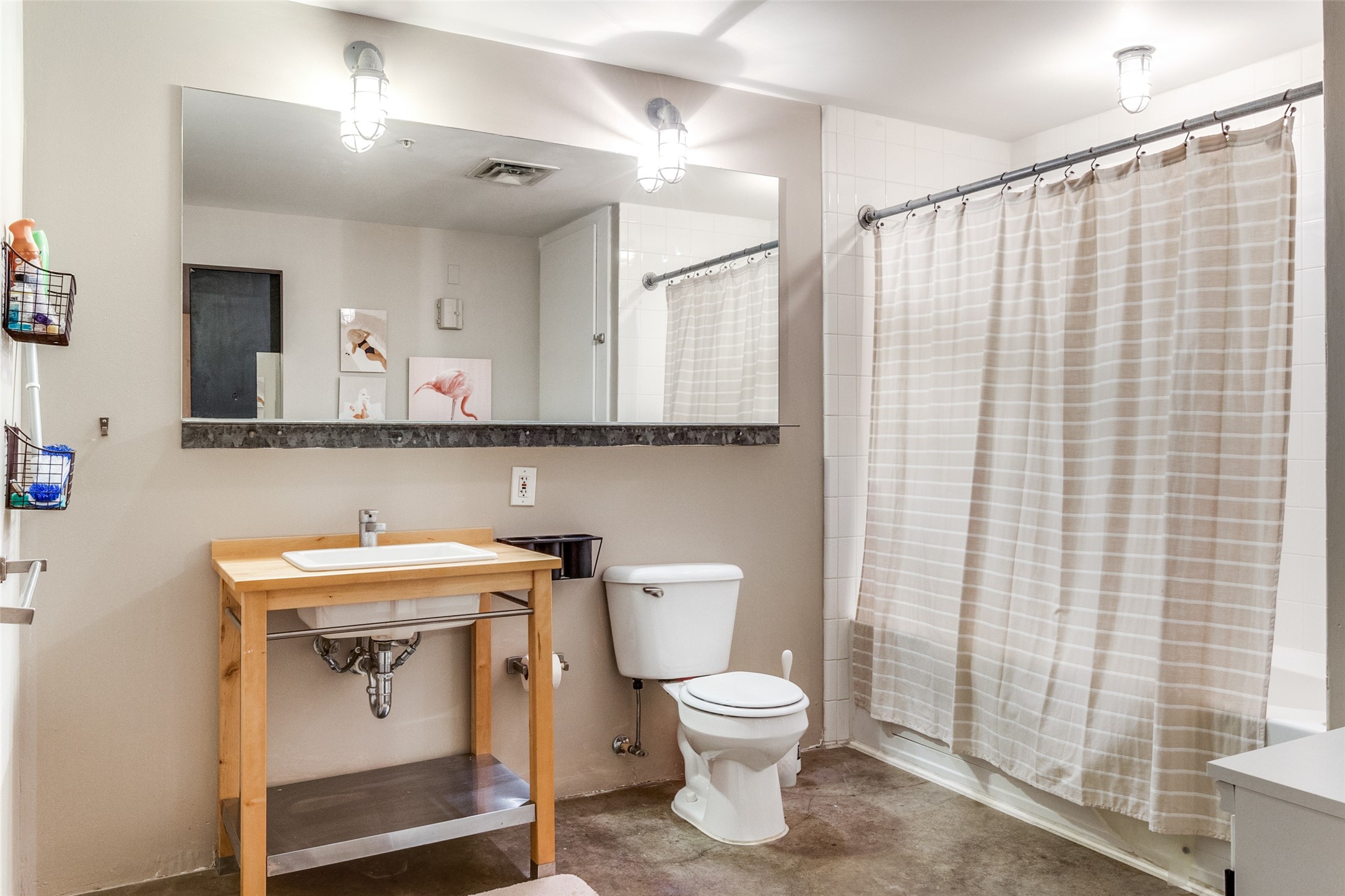 1122 Jackson Street 821