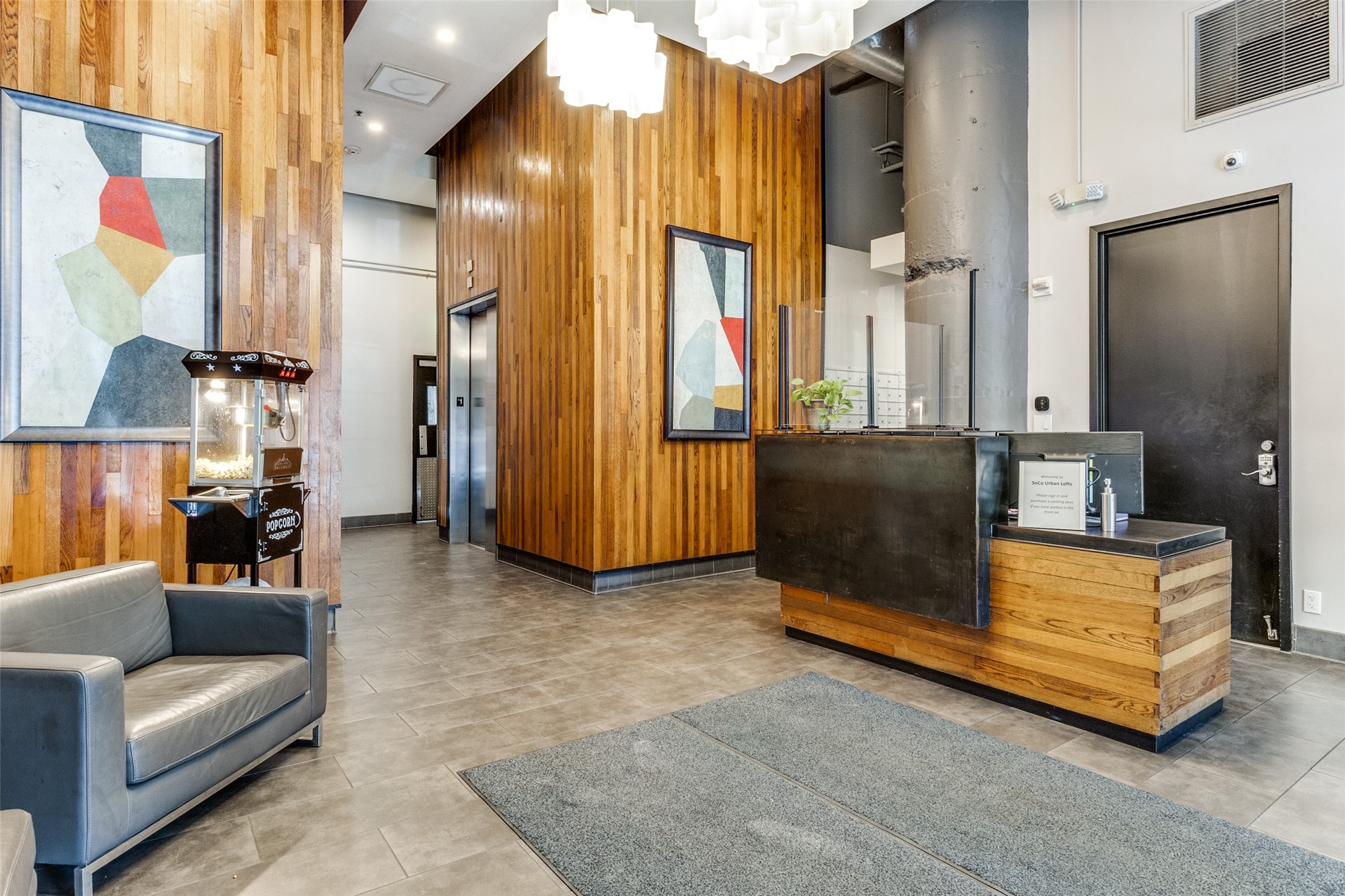 1122 Jackson Street 821