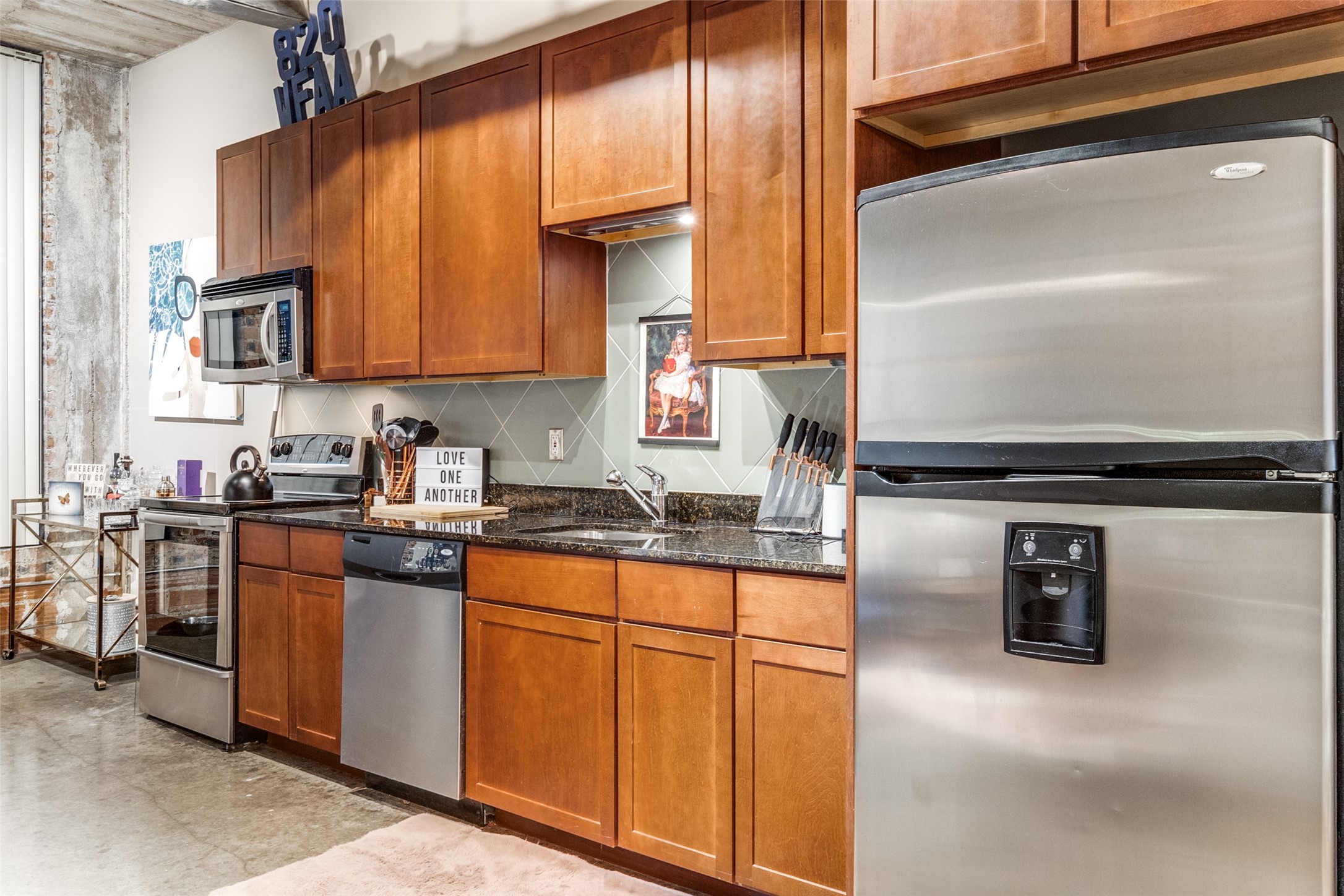 1122 Jackson Street 821